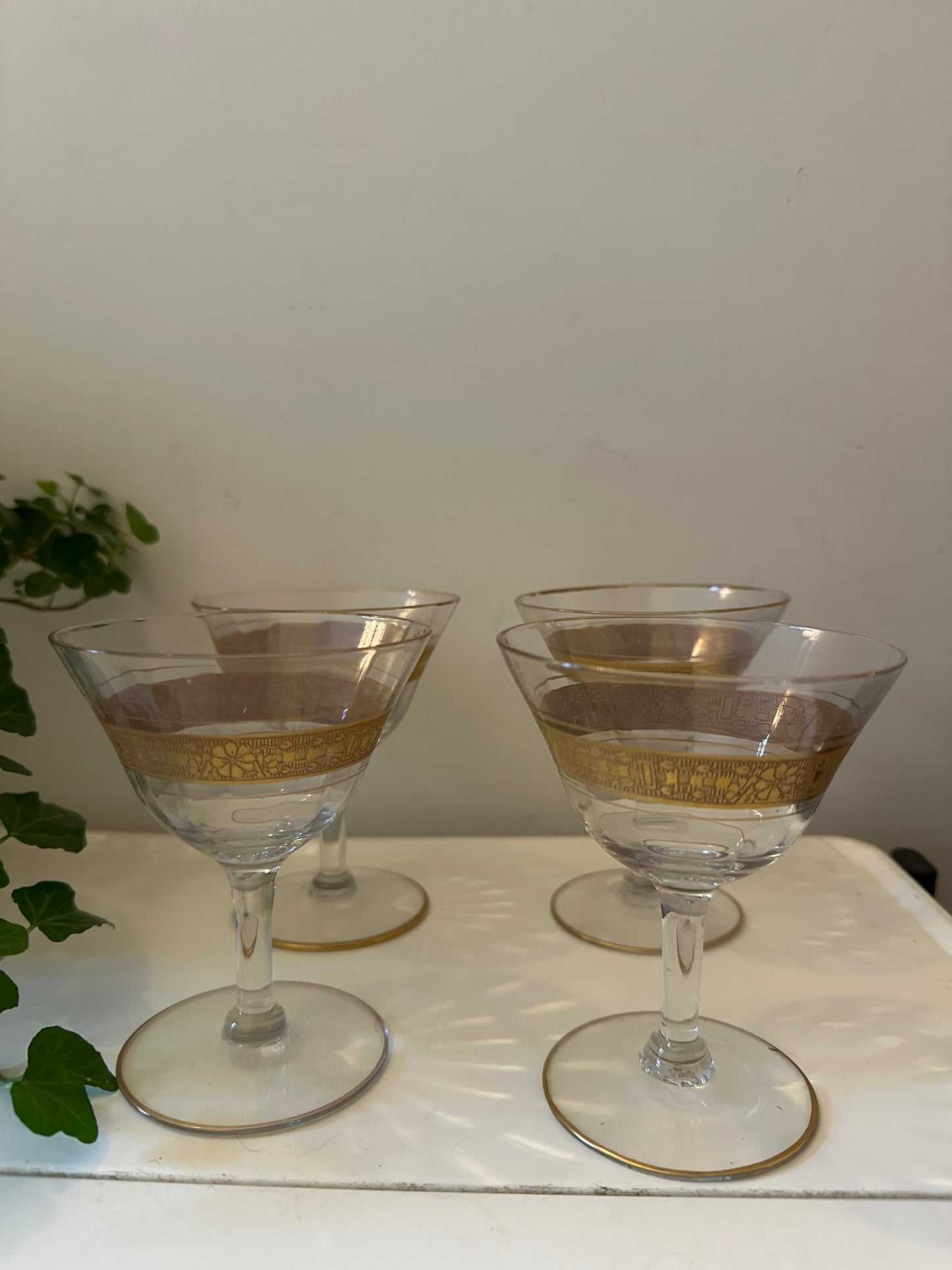 Coupe glazen met gouden rand