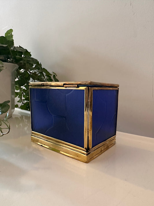 Bewaardoosje met blauw glas en messing randen