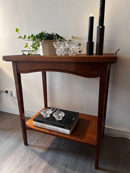 Vintage serveertafeltje