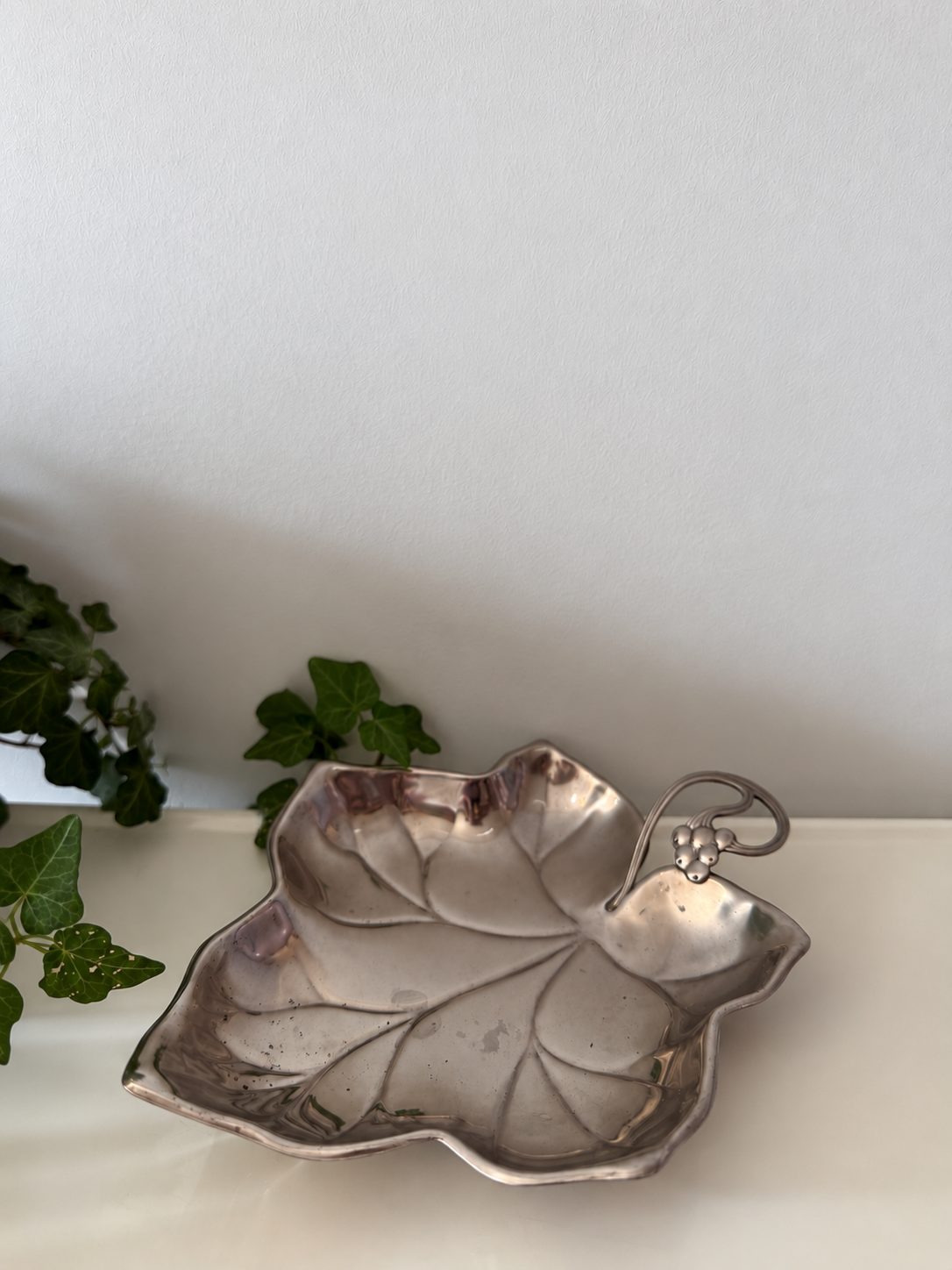 Zilverkleurig art nouveau blad schaaltje