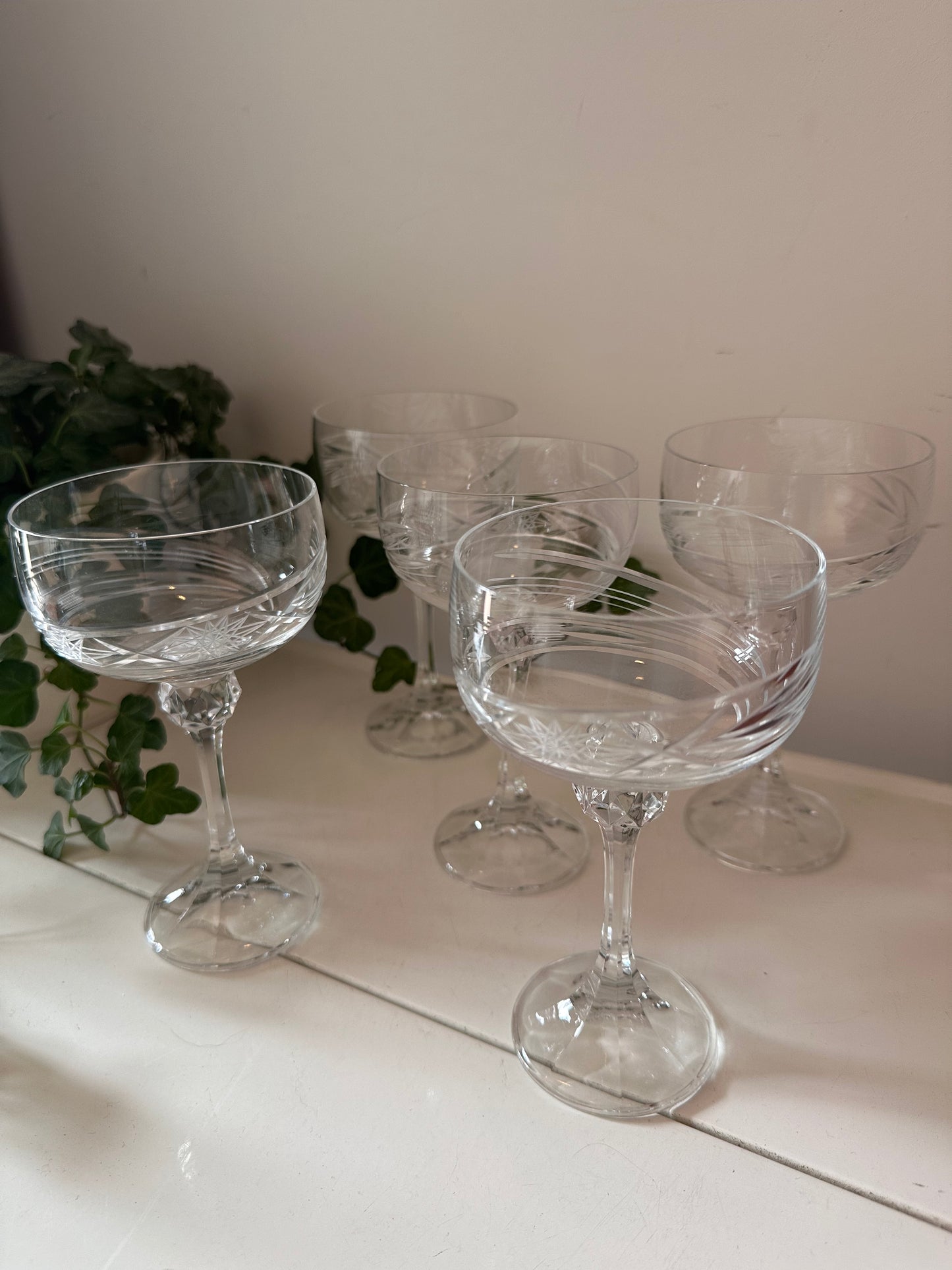 Set van 5 kristallen coupé champagne glazen