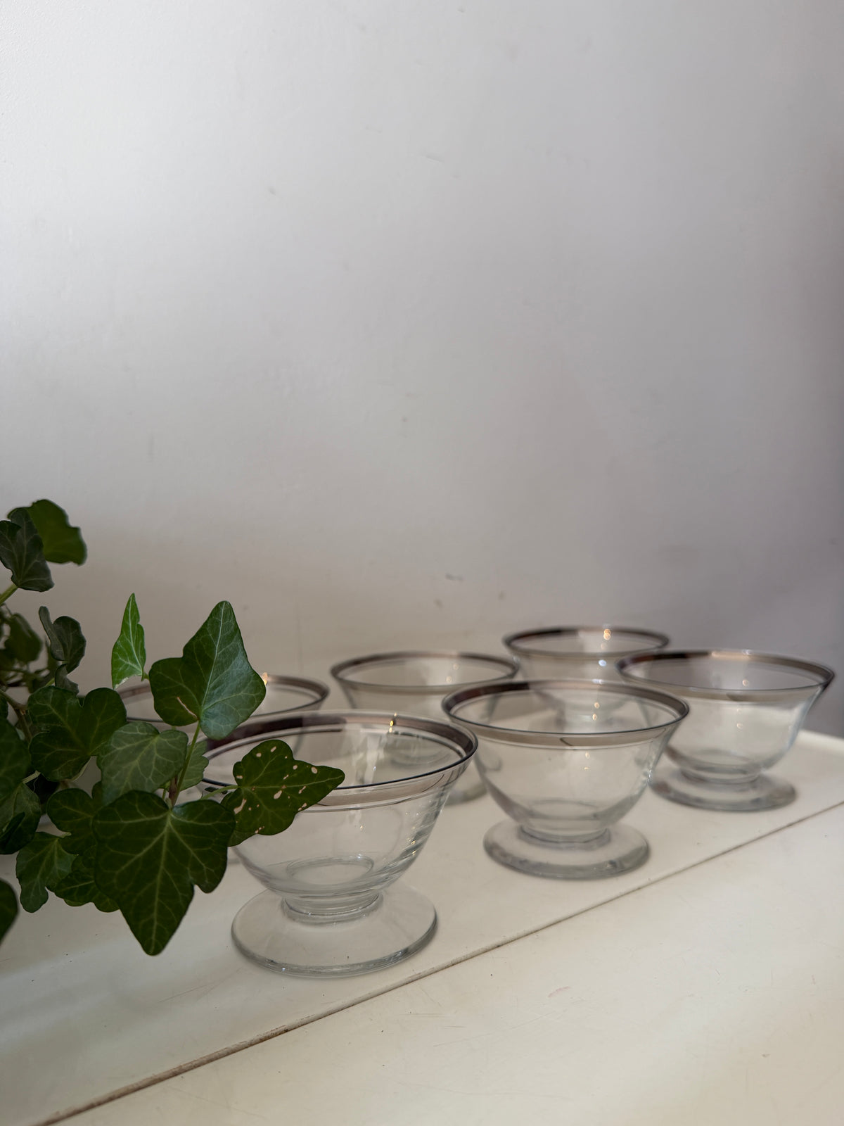 Dessert coupes ket zilverkleurige rand