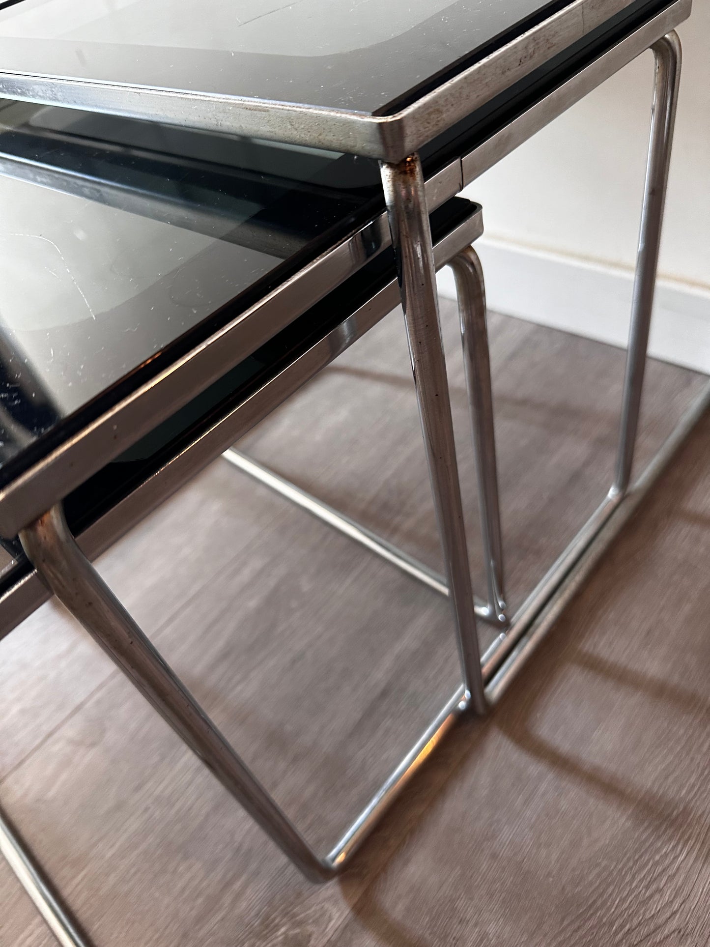 Brabantia jaren 70 Mimi set vintage bijzettafeltjes