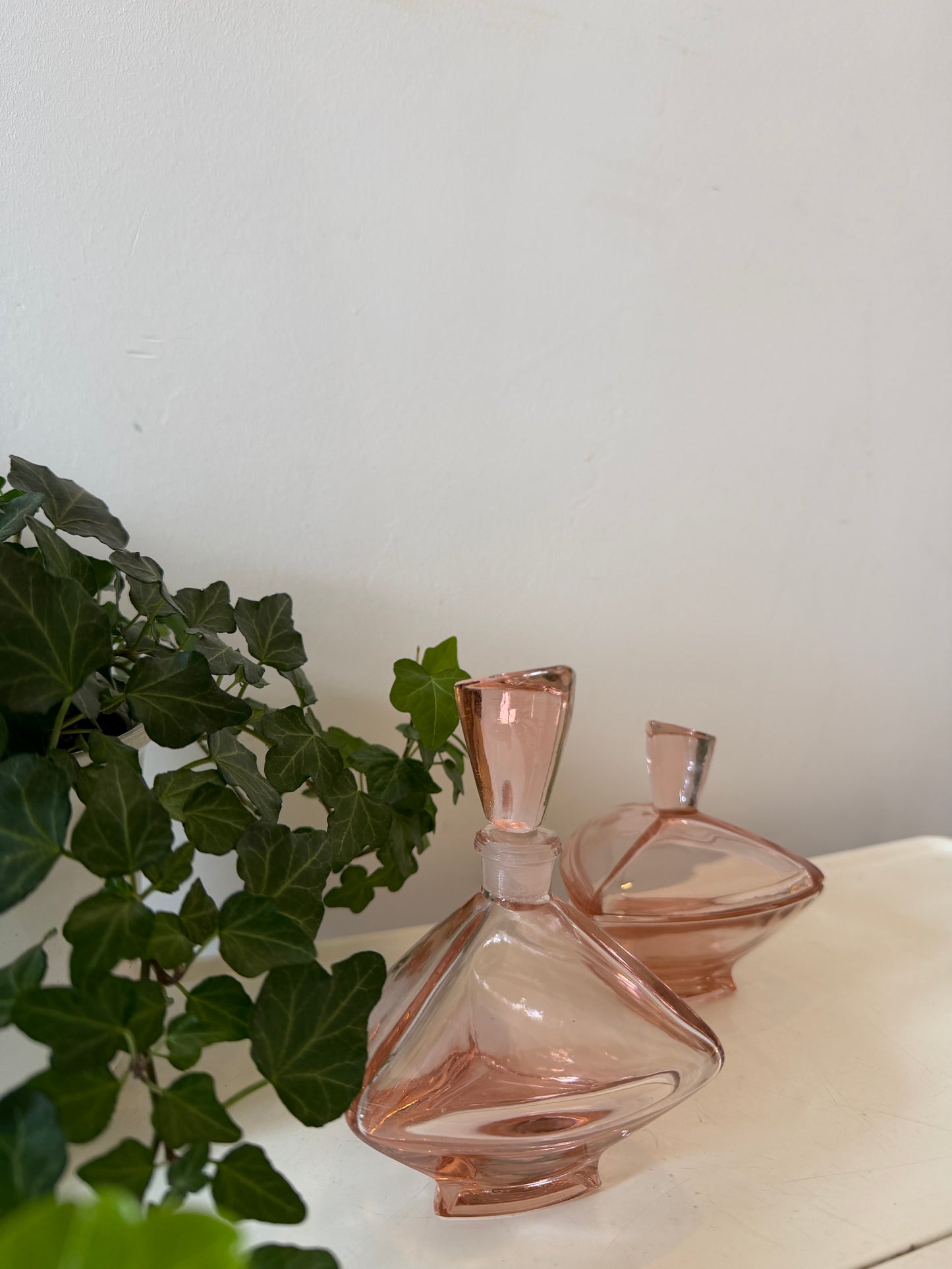 Art Deco set roze glas