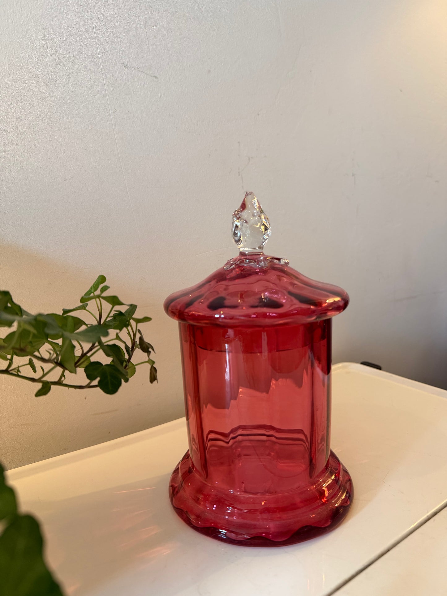 Cranberry glazen bewaarpot