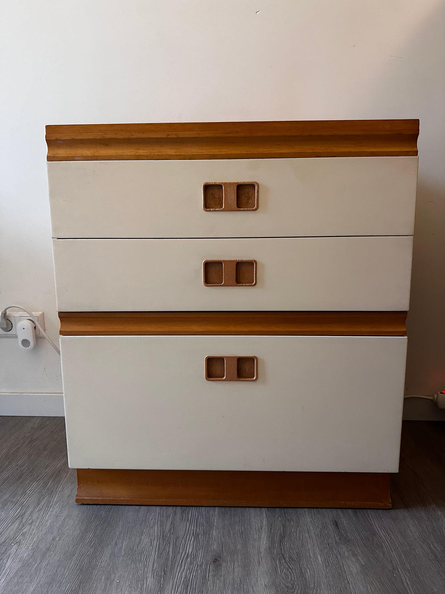 Deens design ladekastje