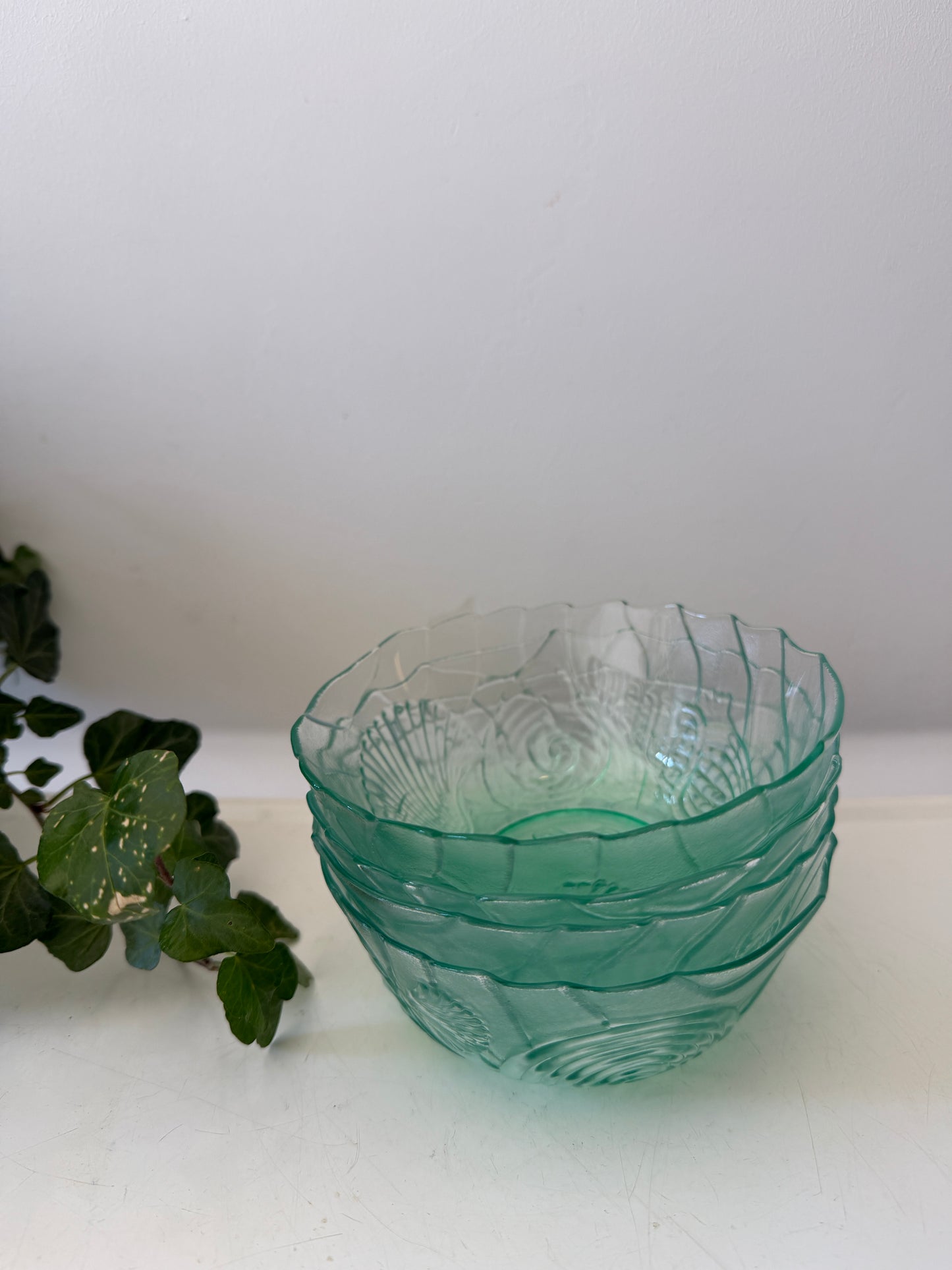 Set van 4 schaaltjes groen glas