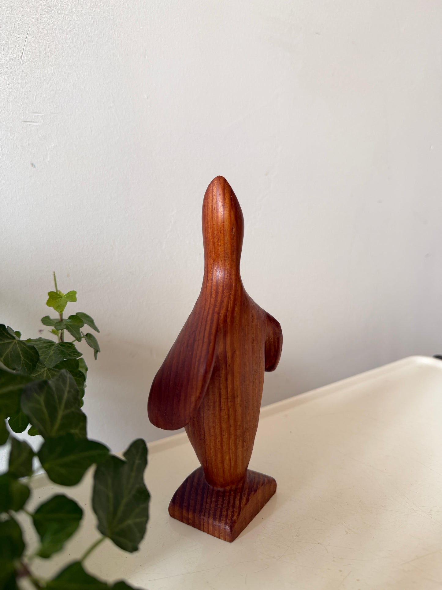 Mid Century houten beeldje pinguïn