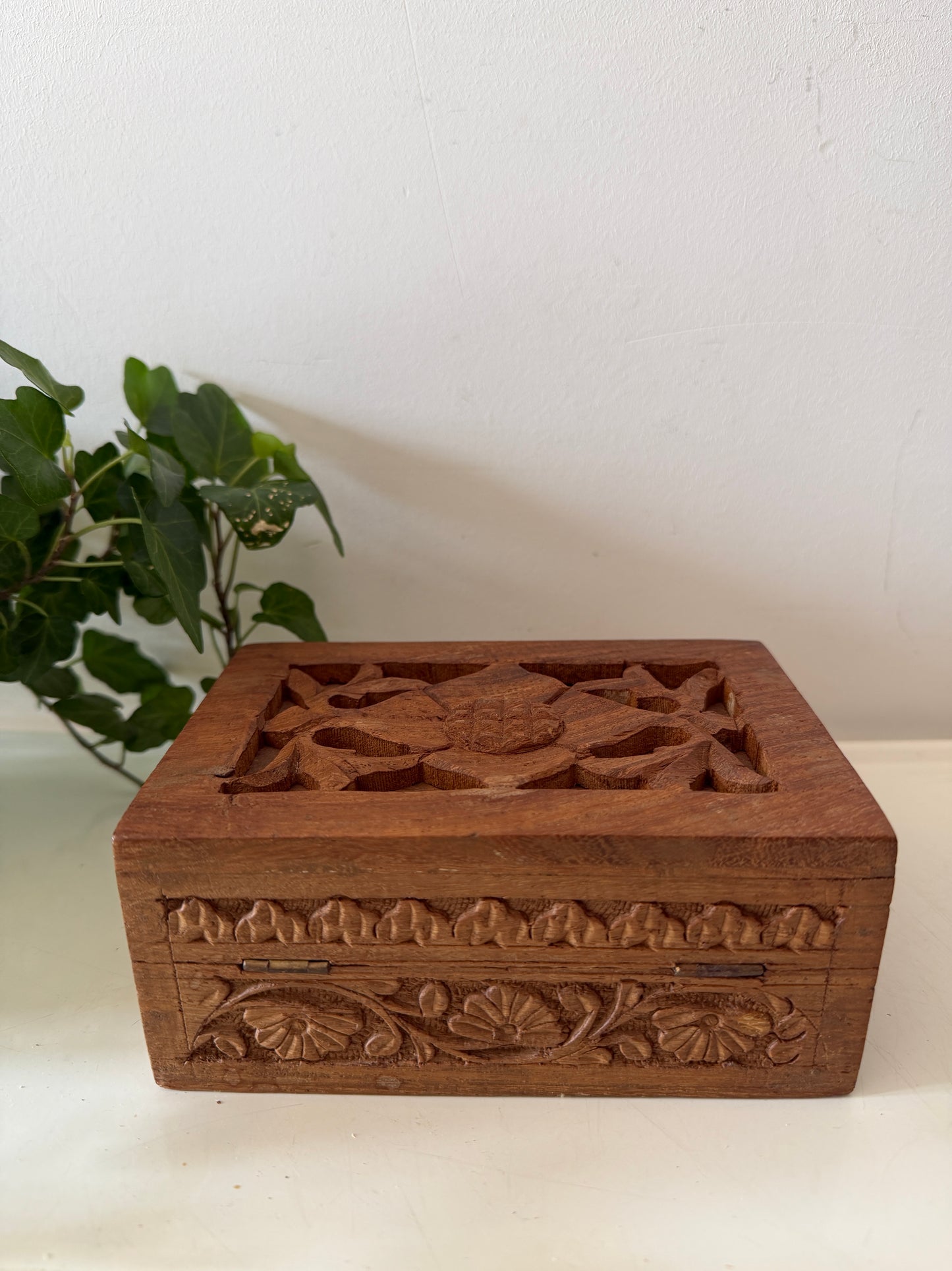 Houten bewaardoosje