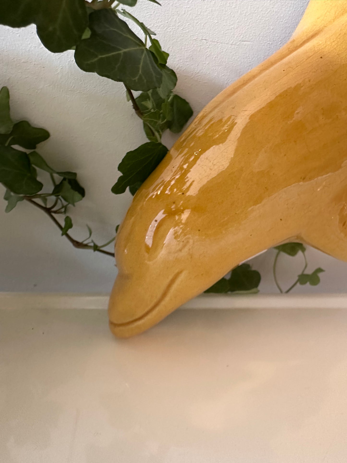 Keramieken dolfijn wanddecoratie jaren 70