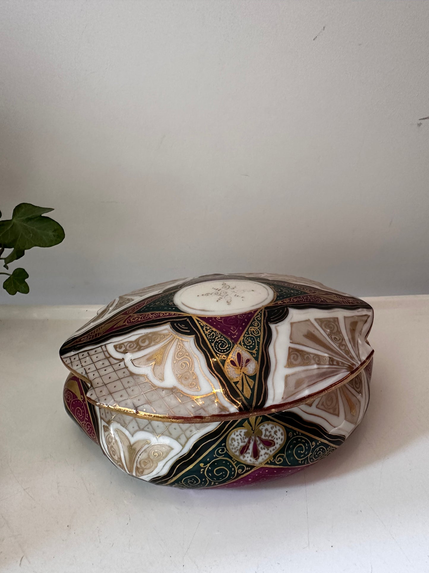 Porseleinen bewaardoosje