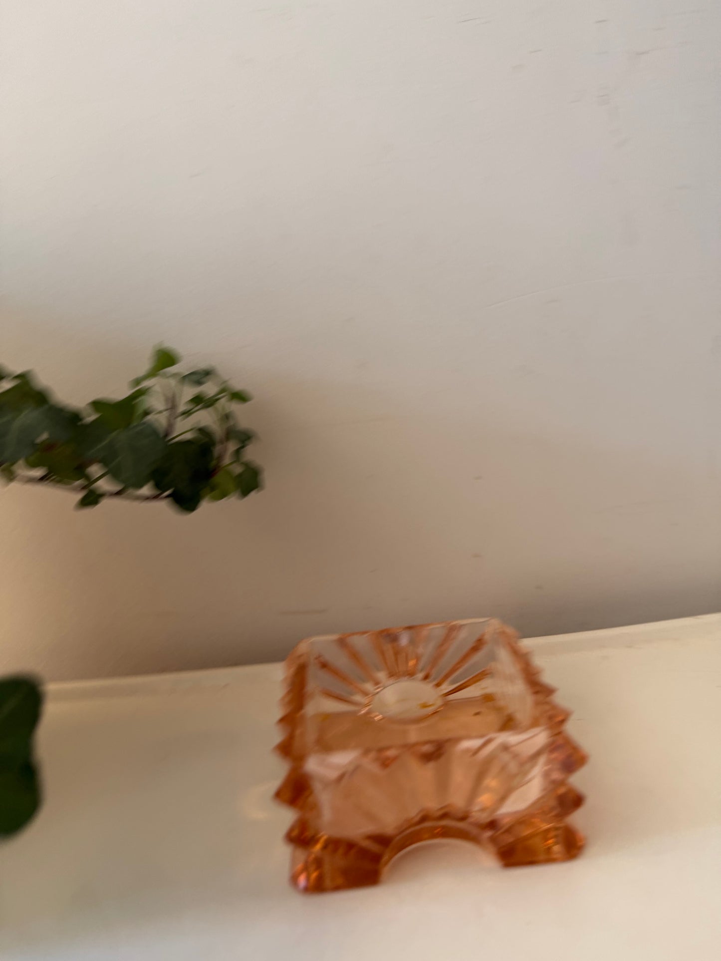 Persglazen bewaarbakje art deco
