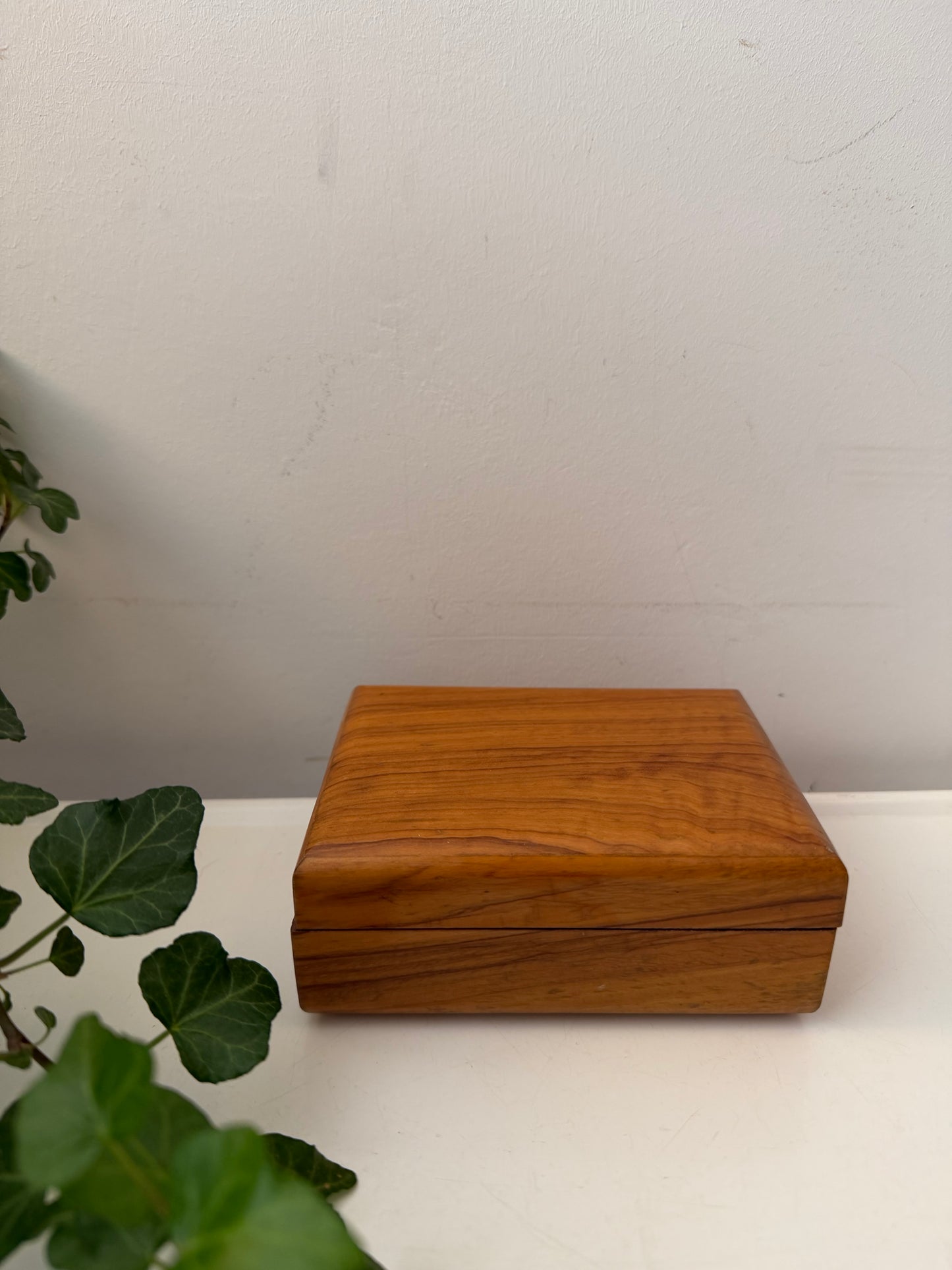 Houten bewaardoosje
