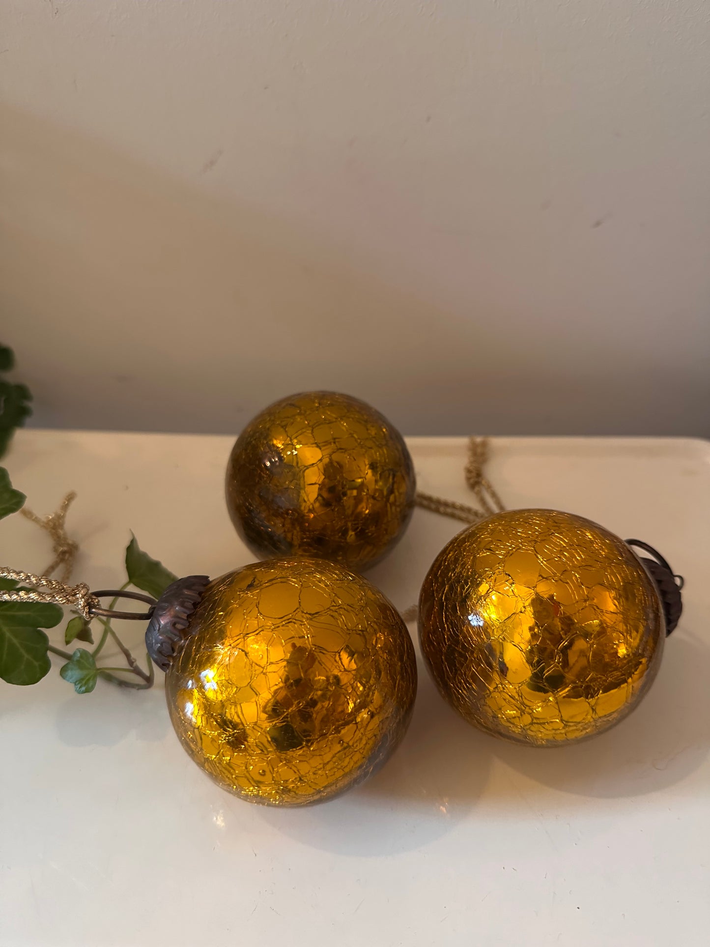 Set van 3 goudkleurige kerstballen