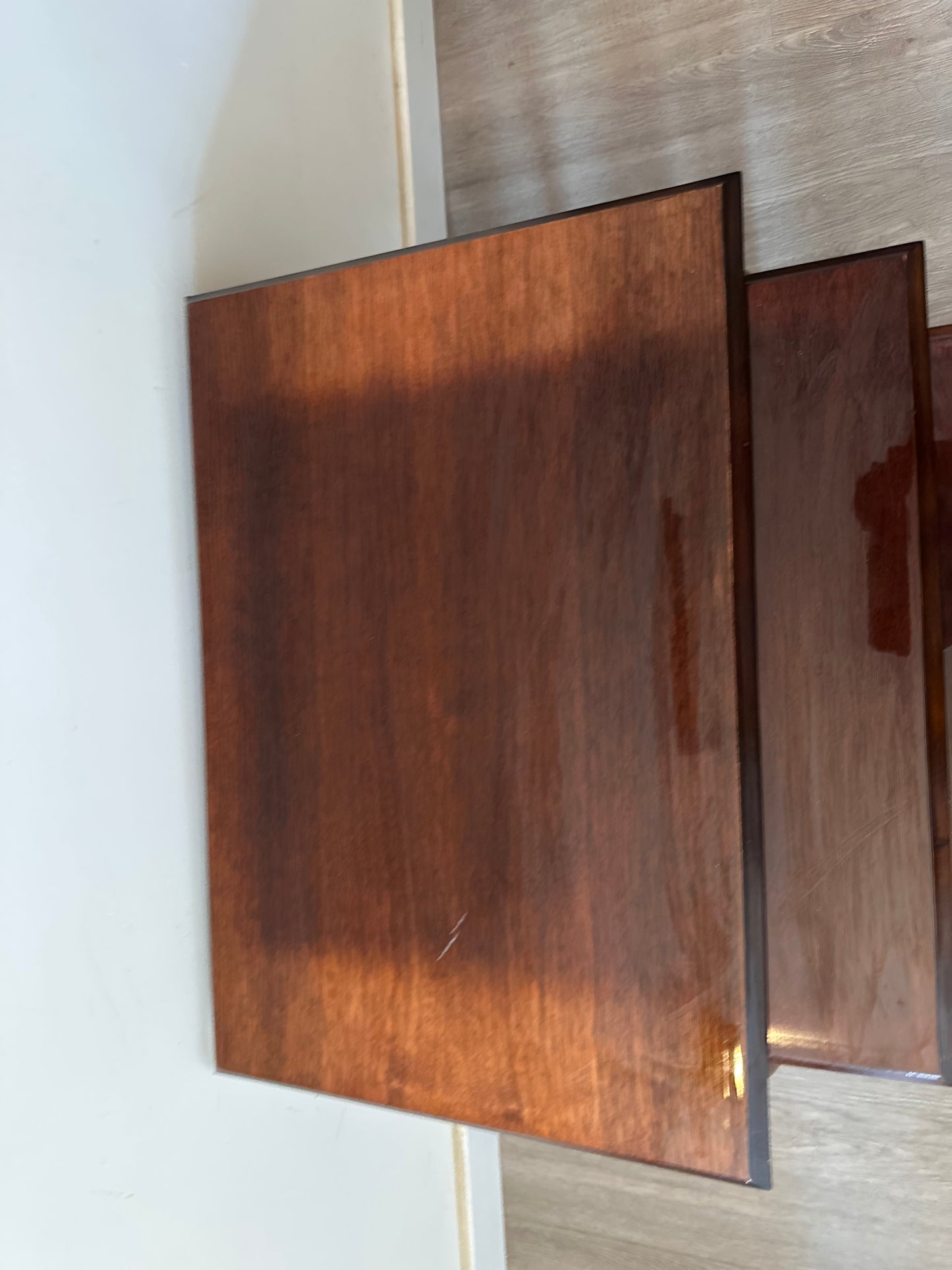 Nesting tables set van 3