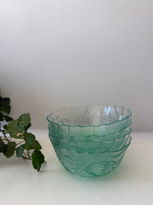 Set van 4 schaaltjes groen glas