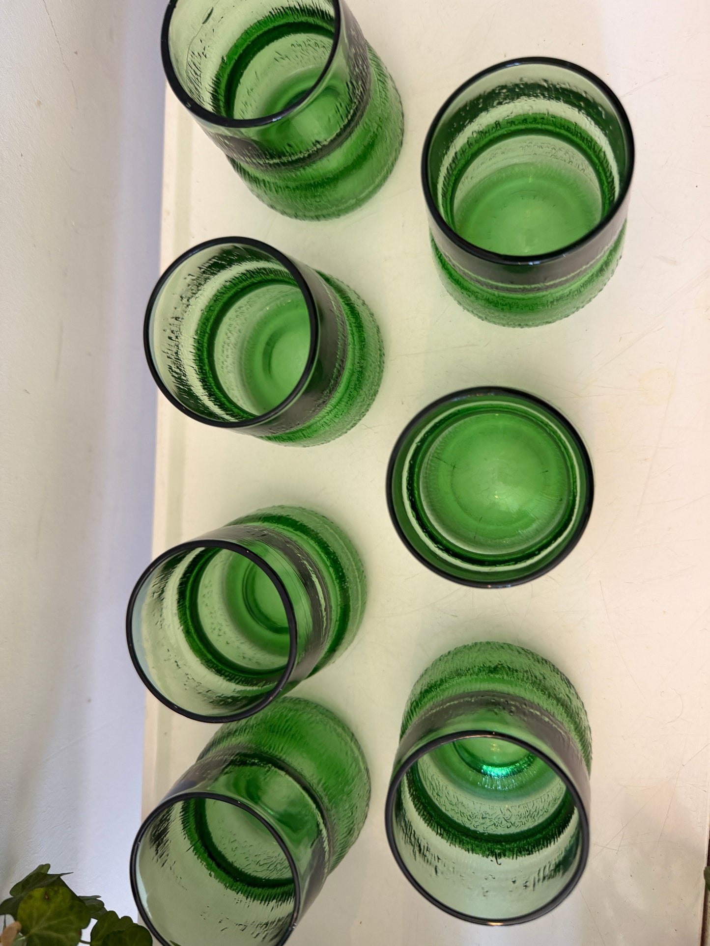 Set van 7 Amaro Averna smaragdgroene glazen