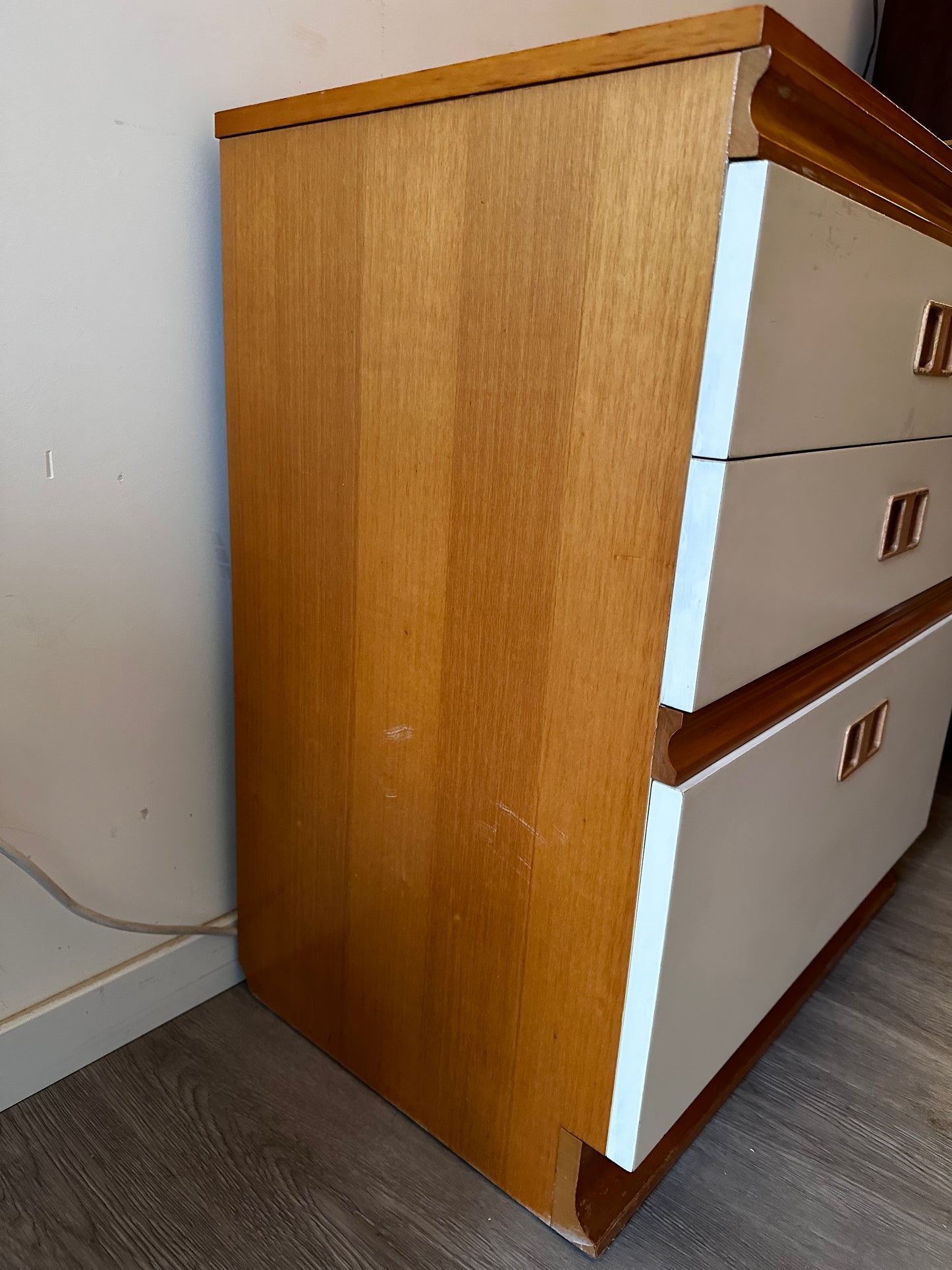 Deens design ladekastje