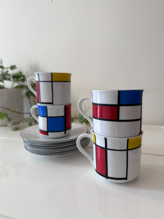 Mondriaan kop en schotels