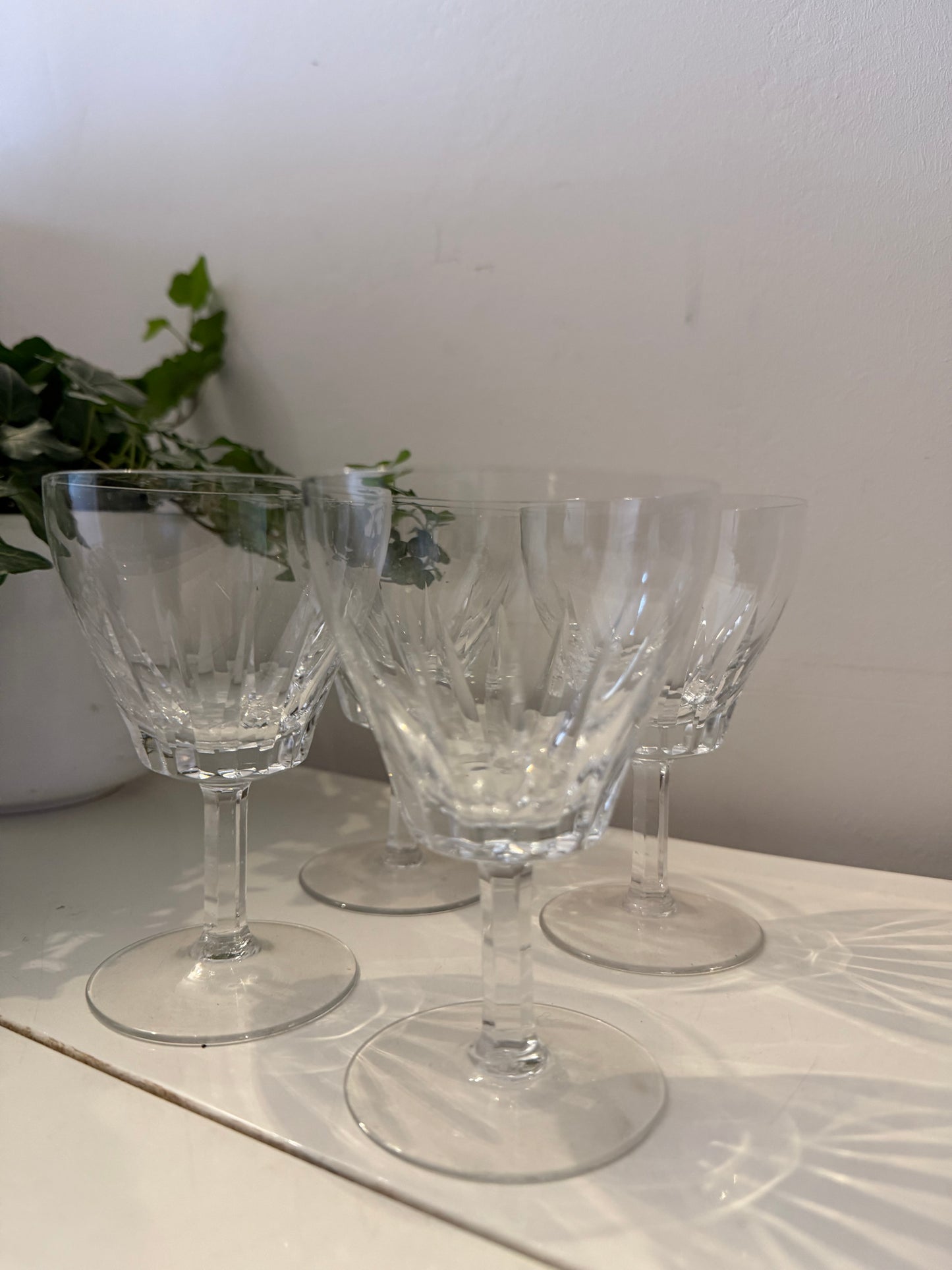 Set van 4 kristallen wijnglazen