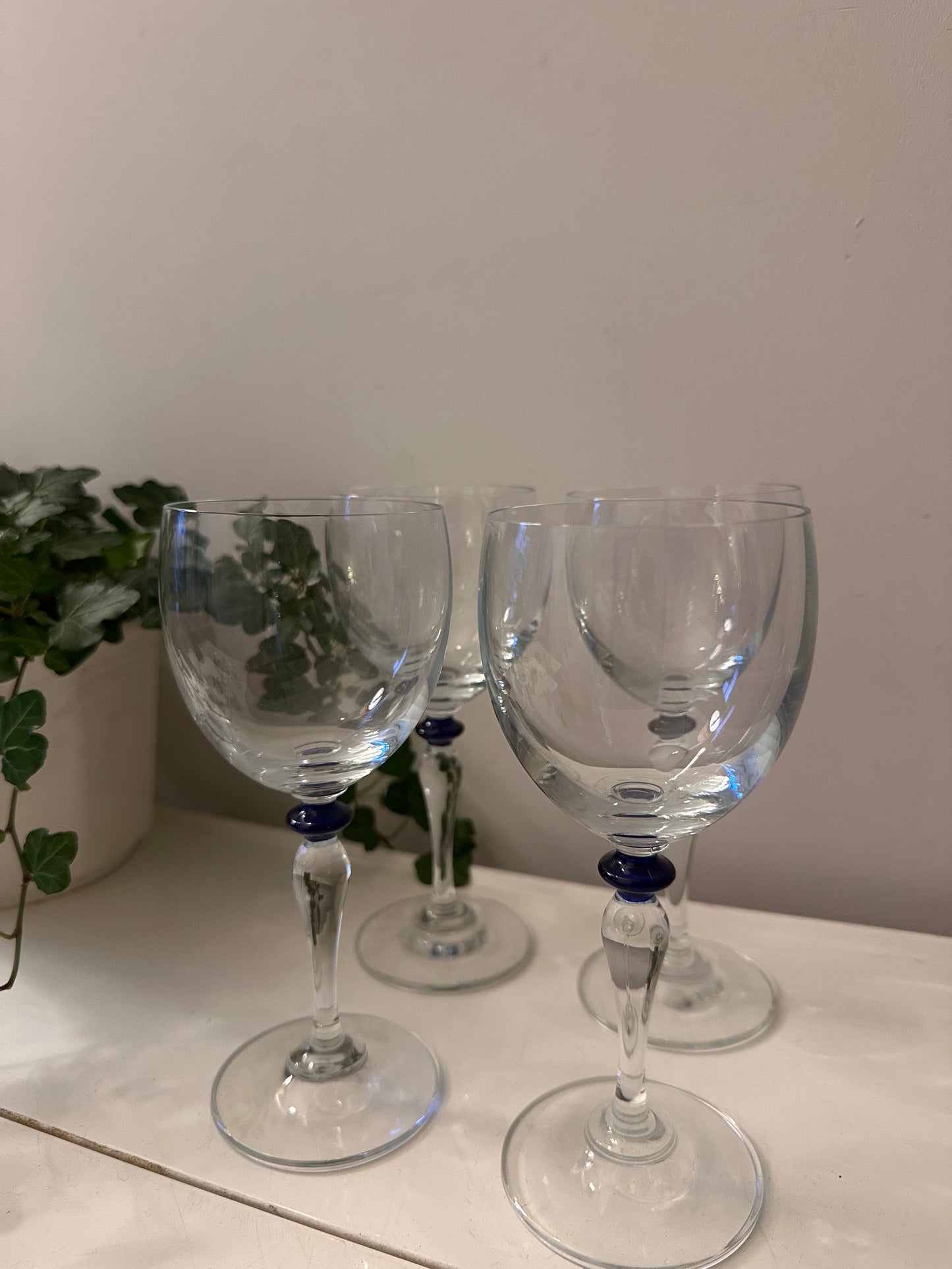 Set van 4 kristallen wijnglazen
