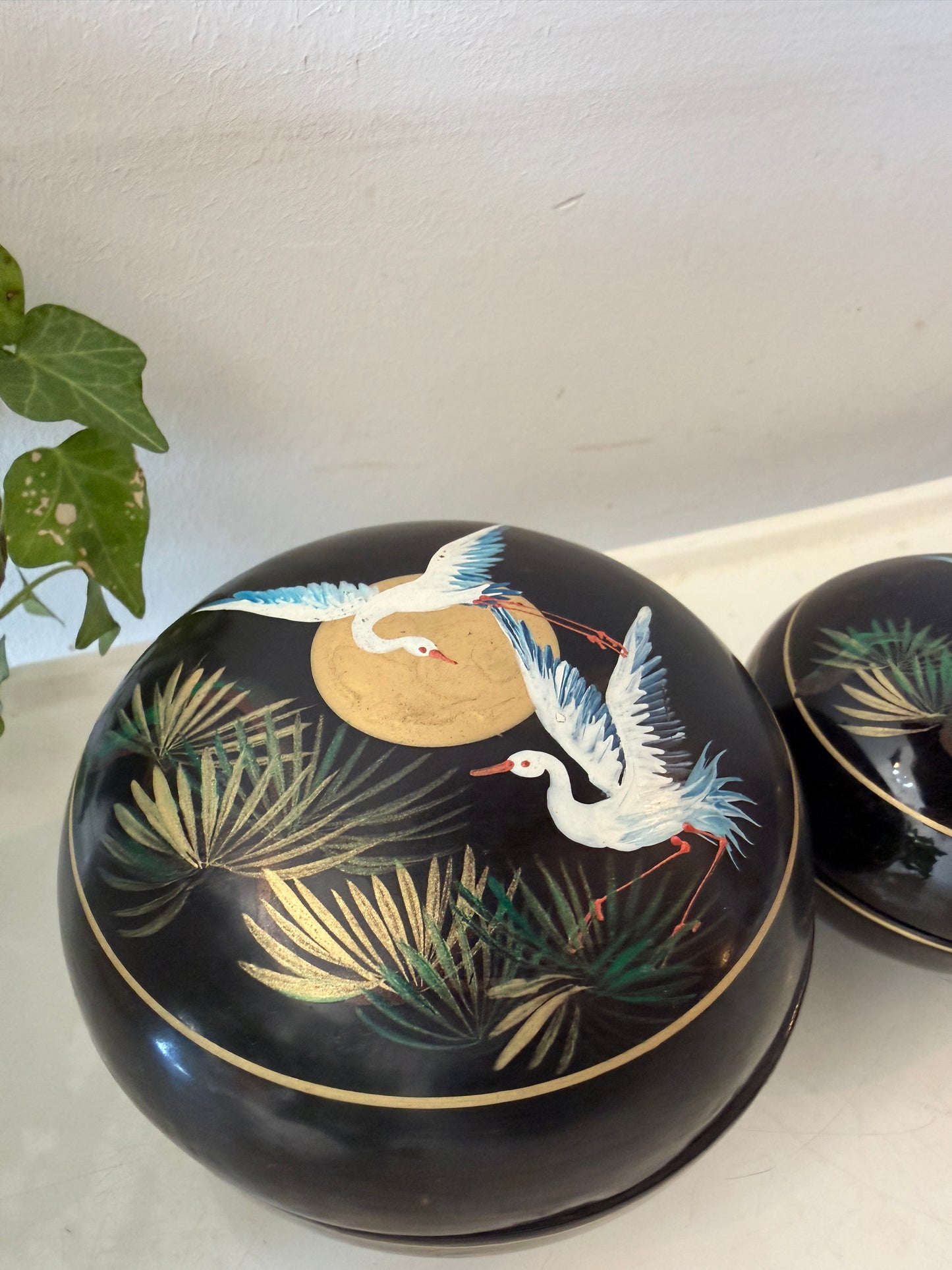 Set van 3 ronde lakdoosjes mid century