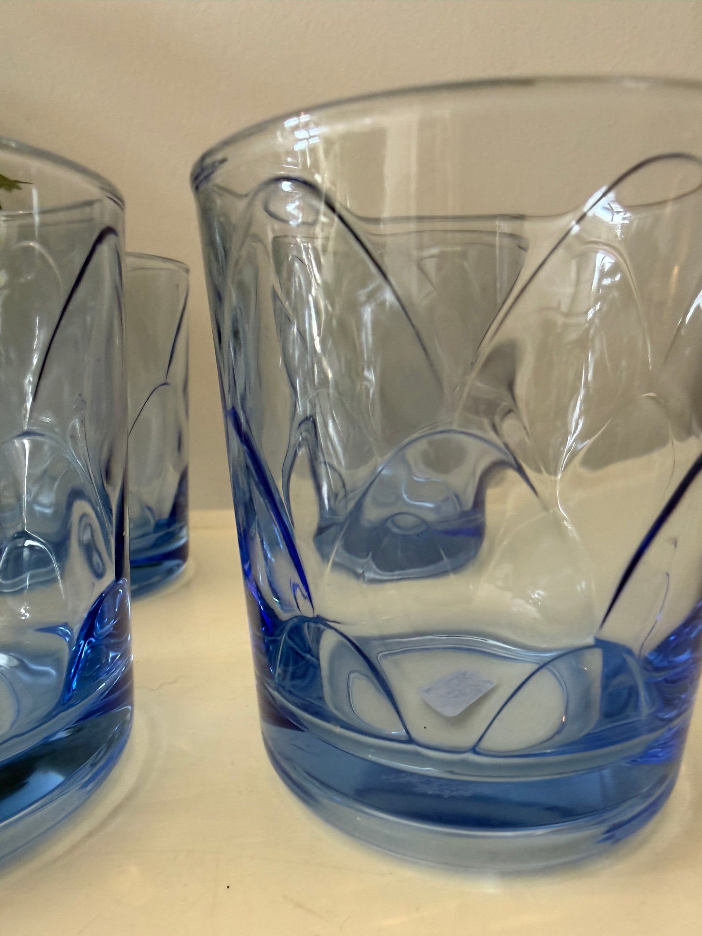 Set van 4 vintage waterglazen blauw glas