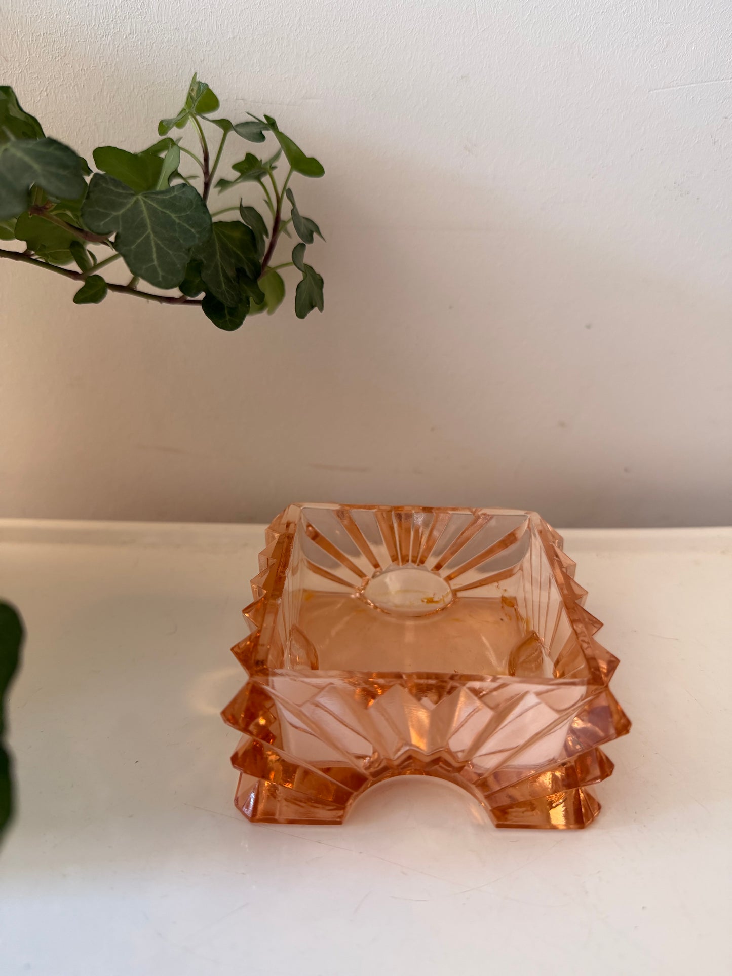 Persglazen bewaarbakje art deco