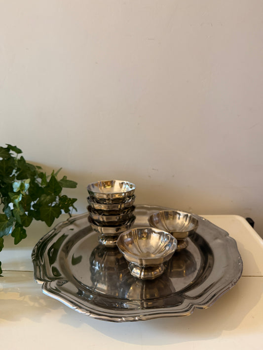 Set van 6 Chrome coupes en serveerschaal
