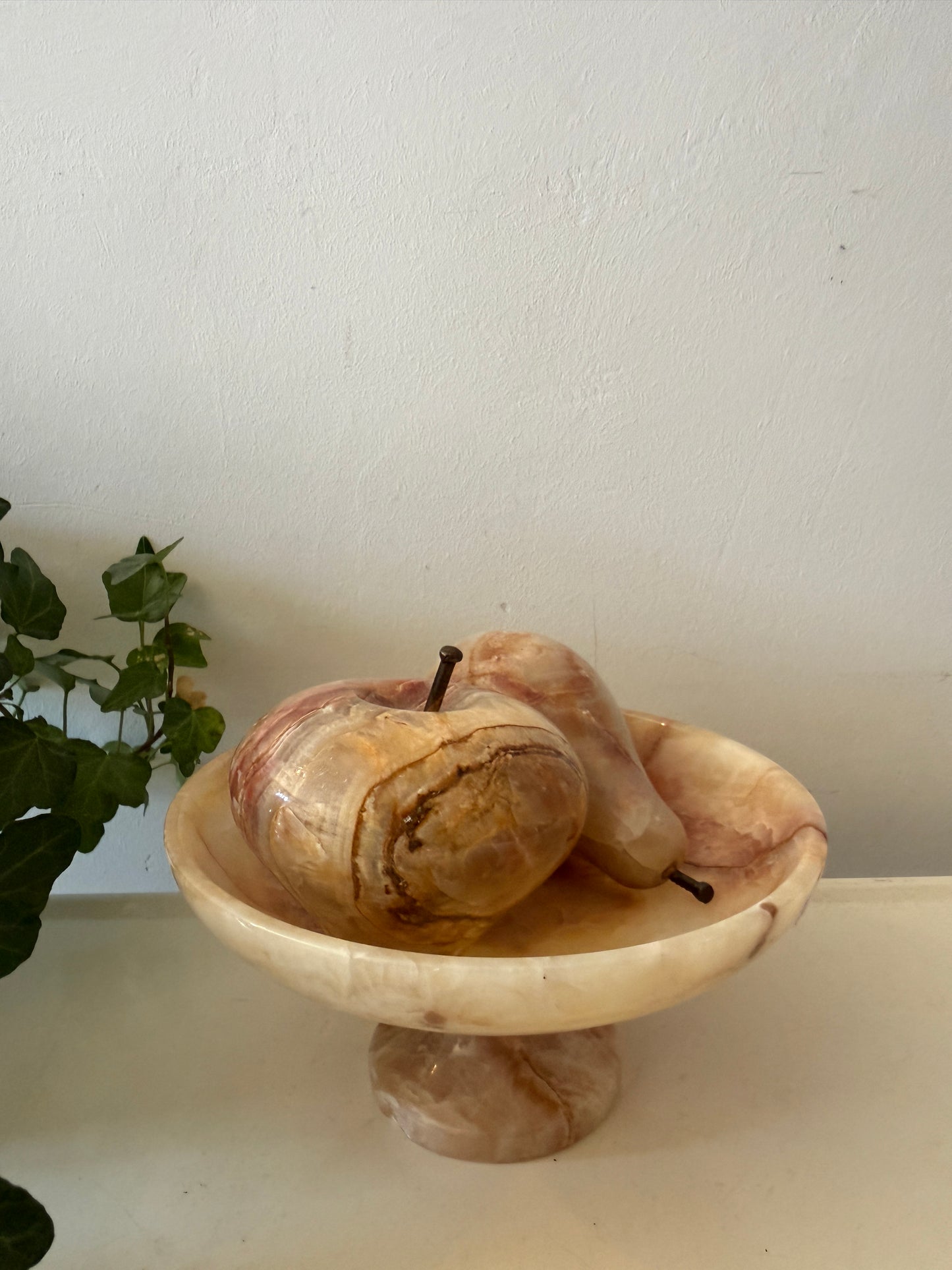 Onyx fruitschaal met peer en appel