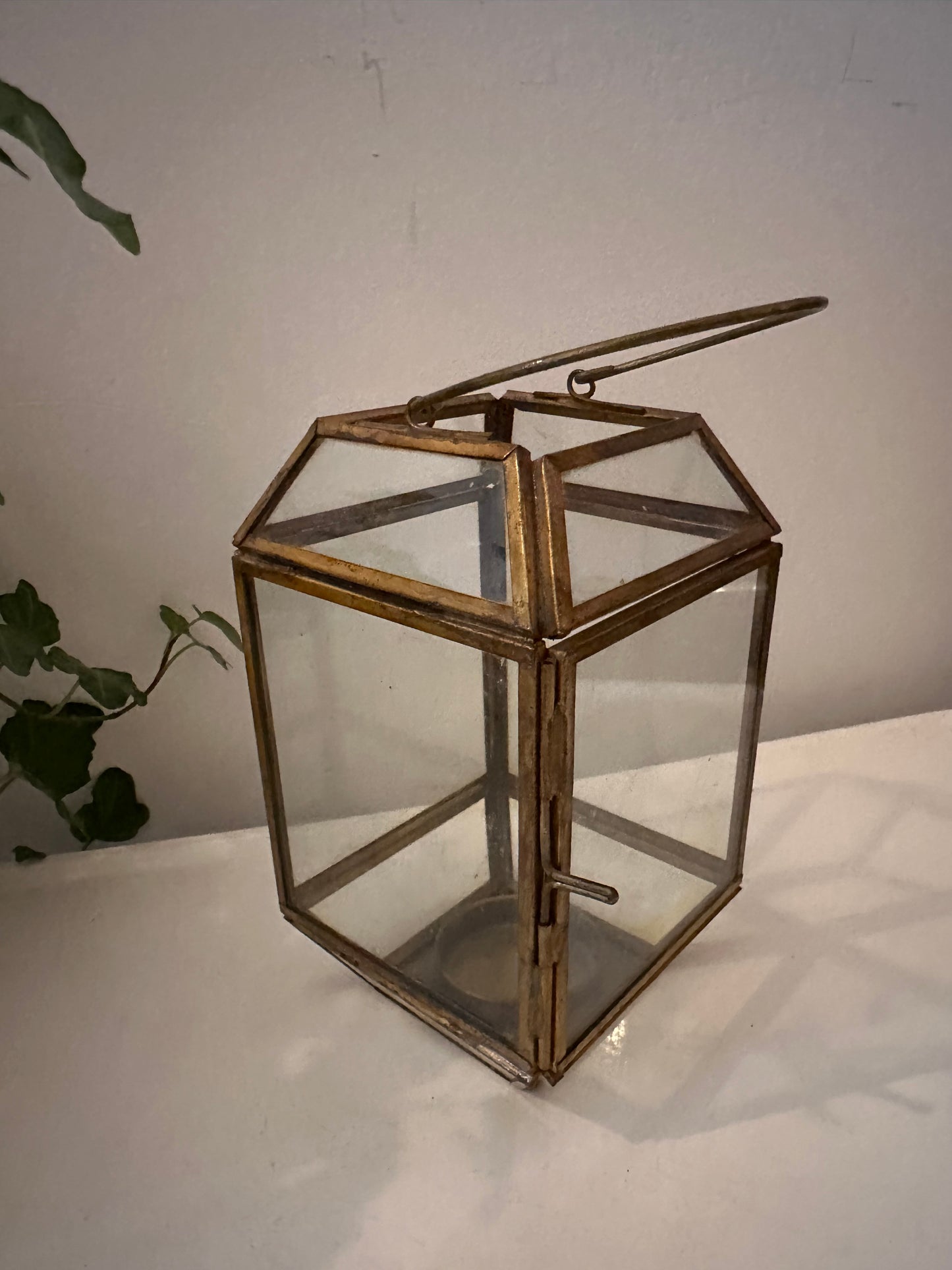 Messing met glazen lantaarn voor waxinelichtje