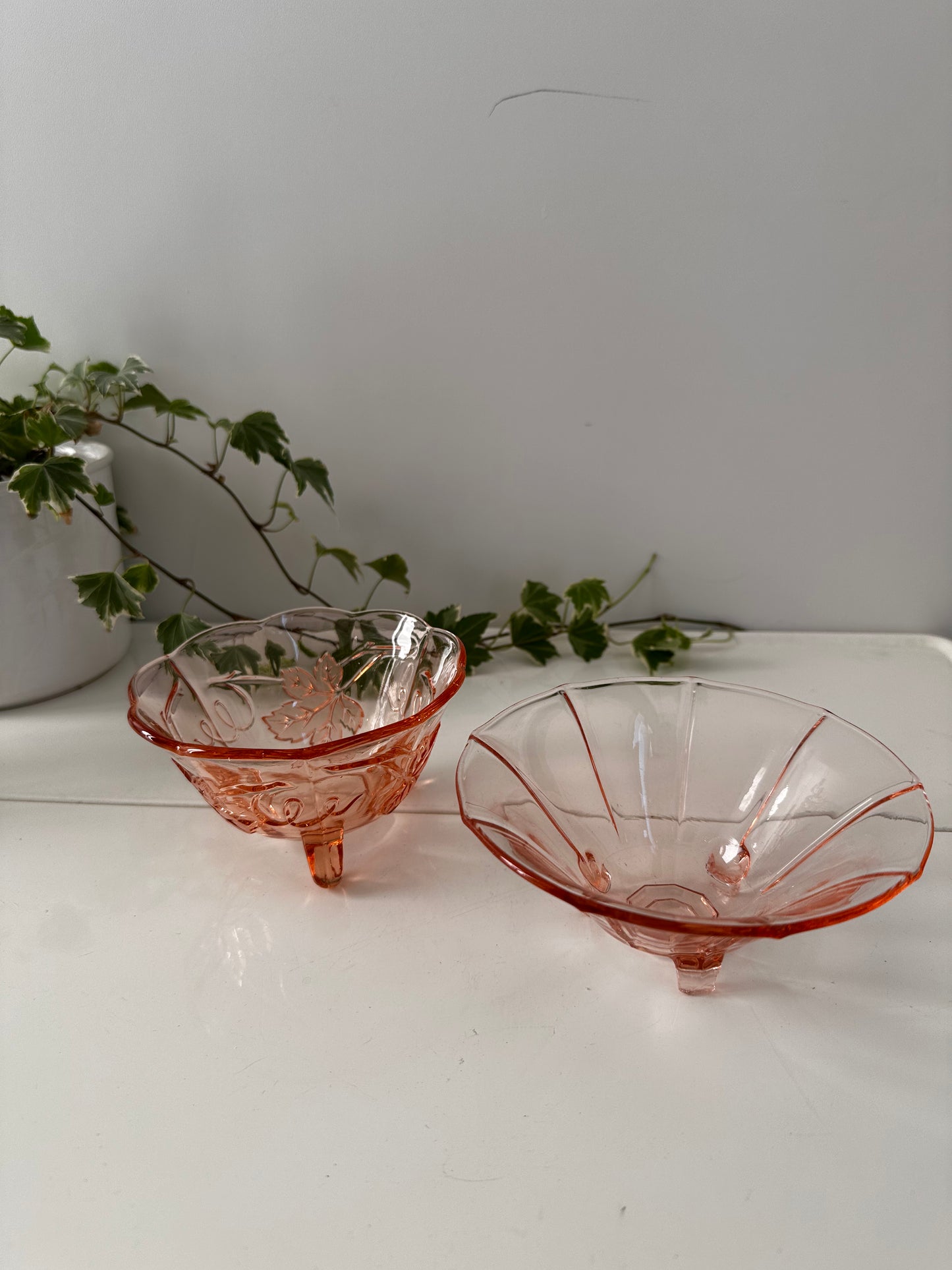 Art Deco schaaltjes roze persglas