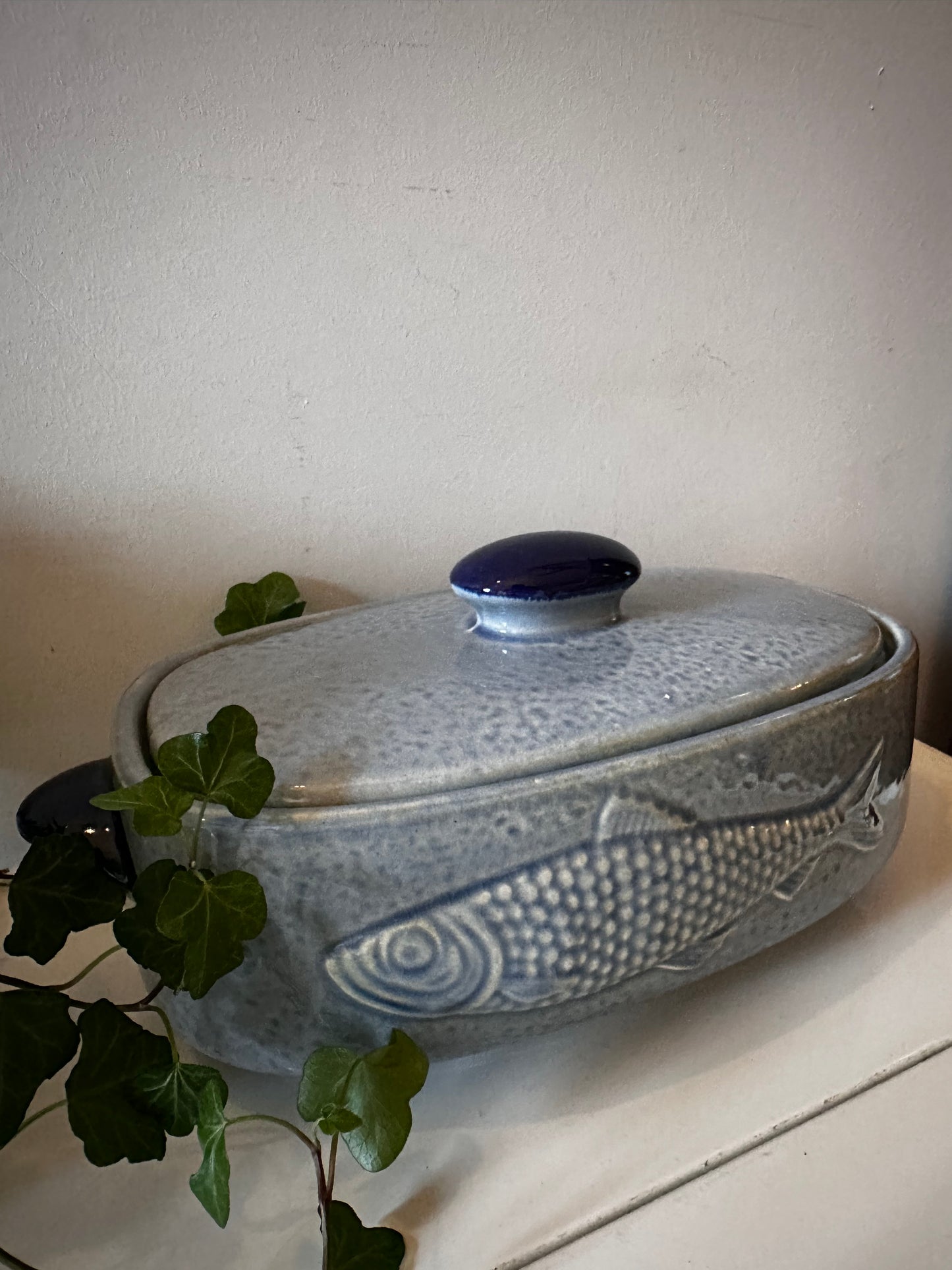 Keramieken terrine visterrine grijs blauw