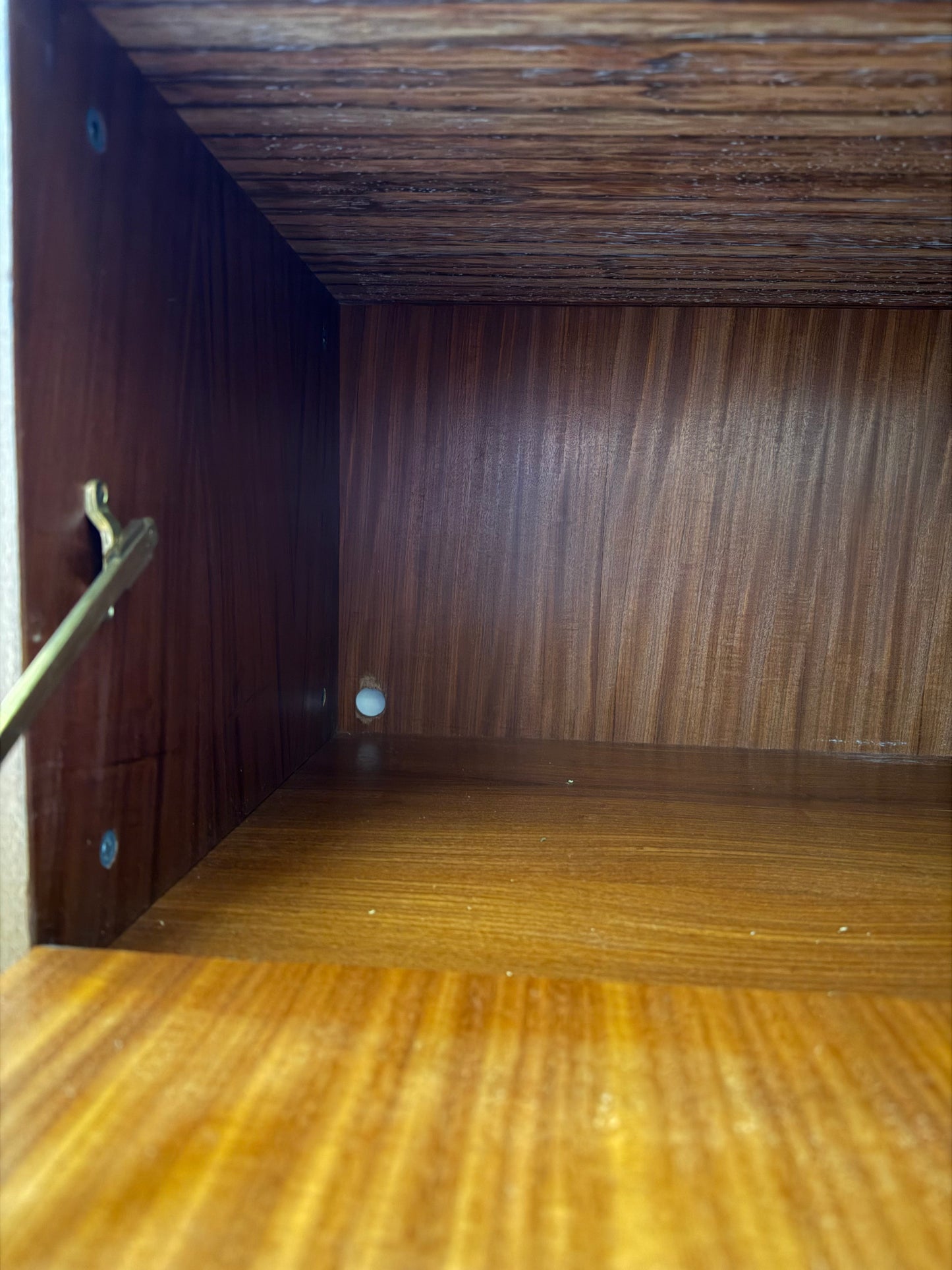 Mid Century klepkastje op pootjes
