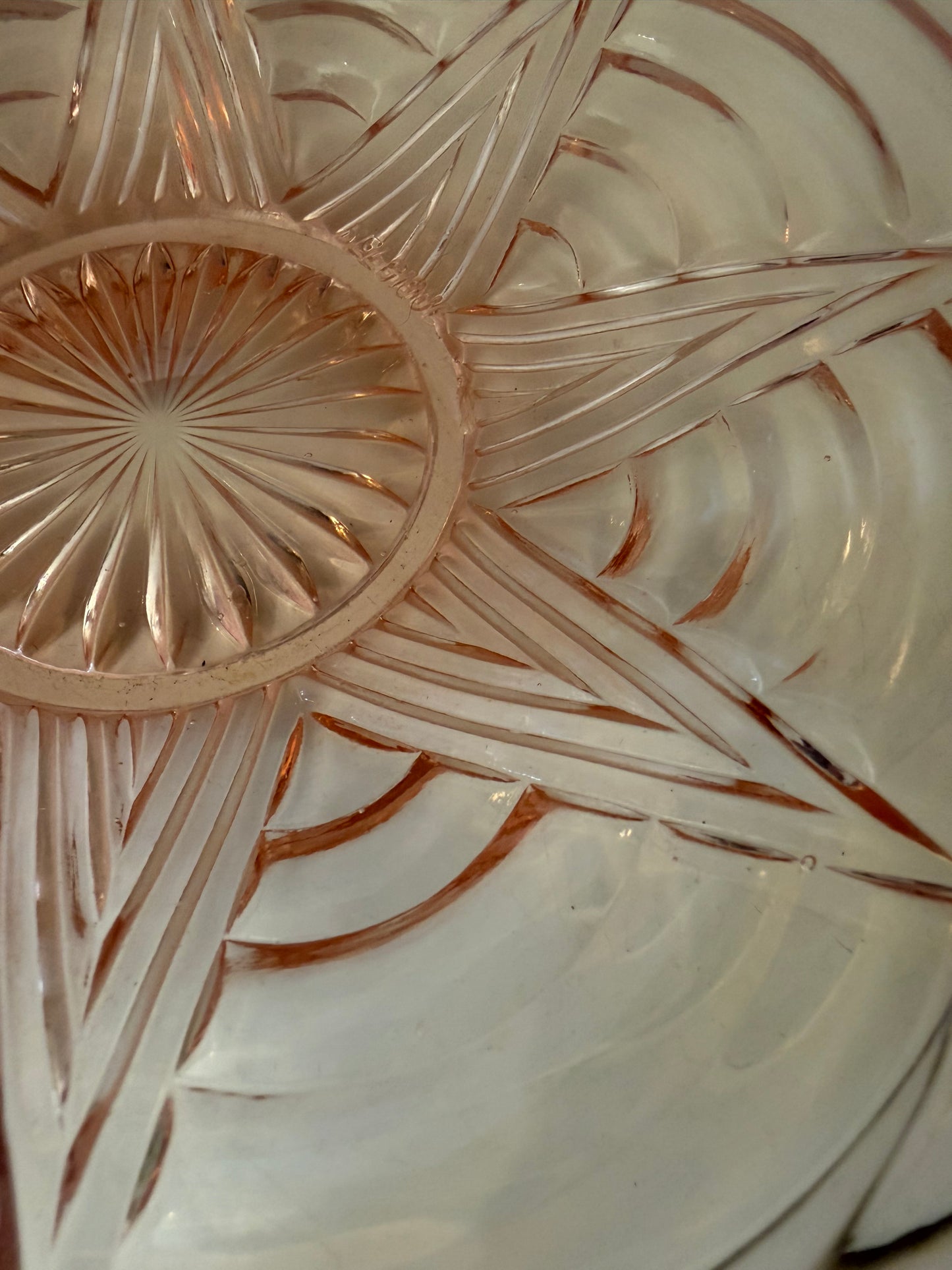 Art Deco persglazen schaal