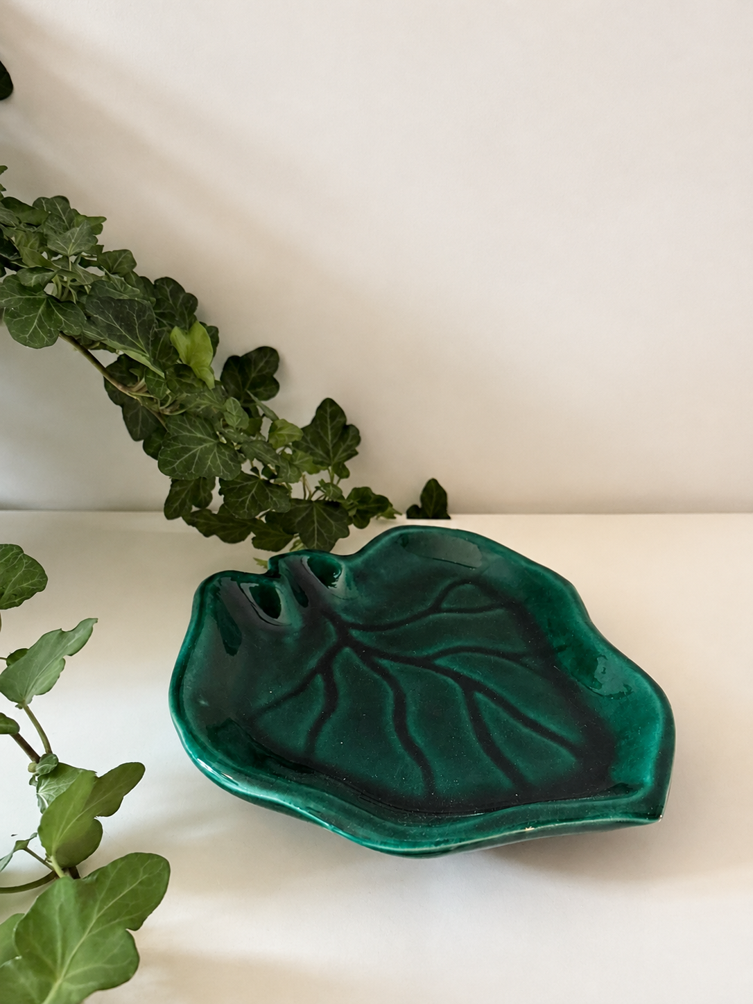 Smaragdgroen vintage bladschaaltje