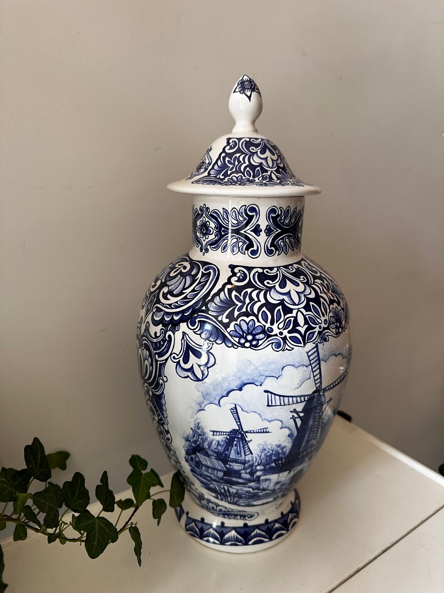 Delfts blauwe Dekselvaas