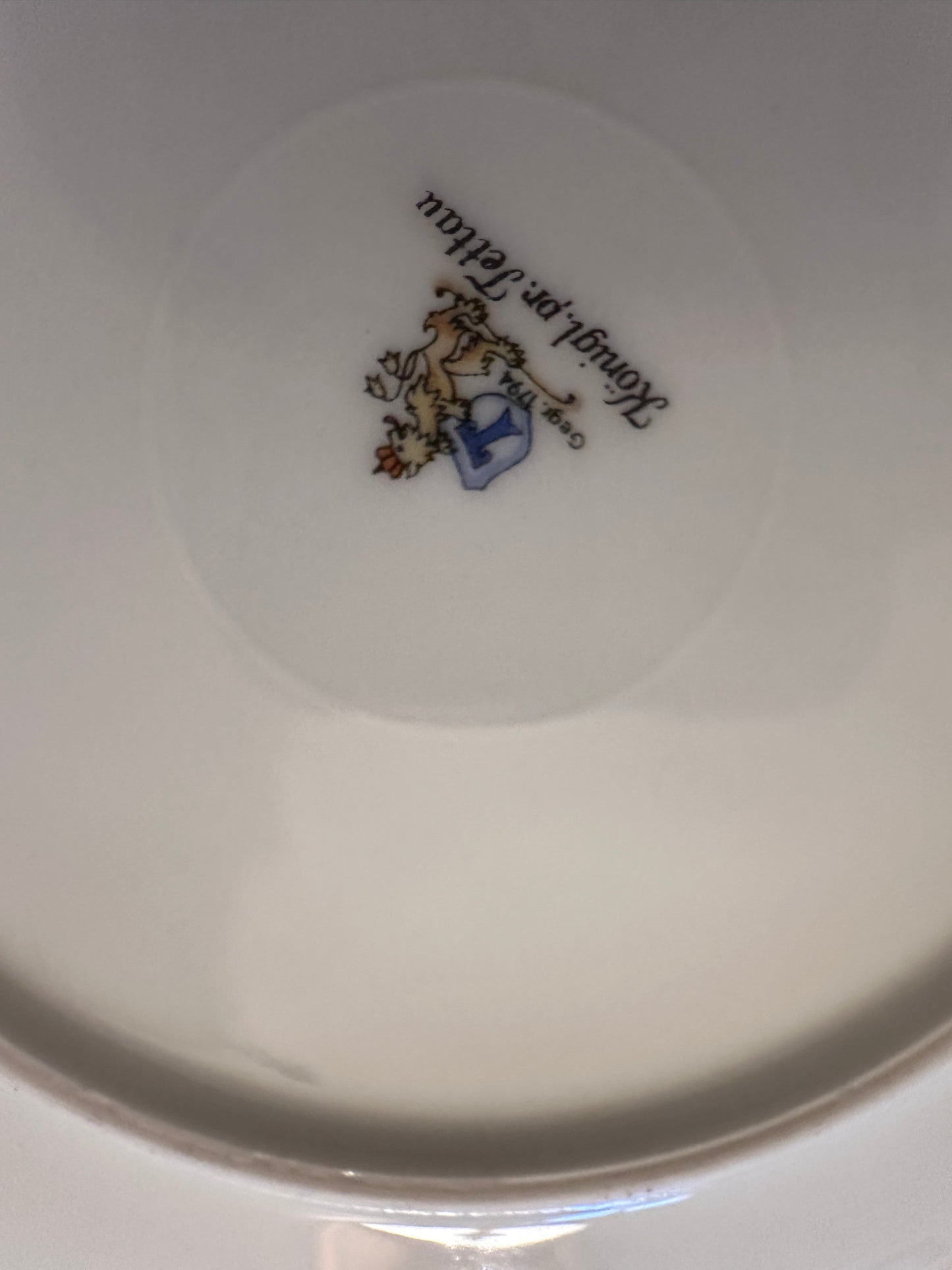 Set van 6 porseleinen gebaksbordjes