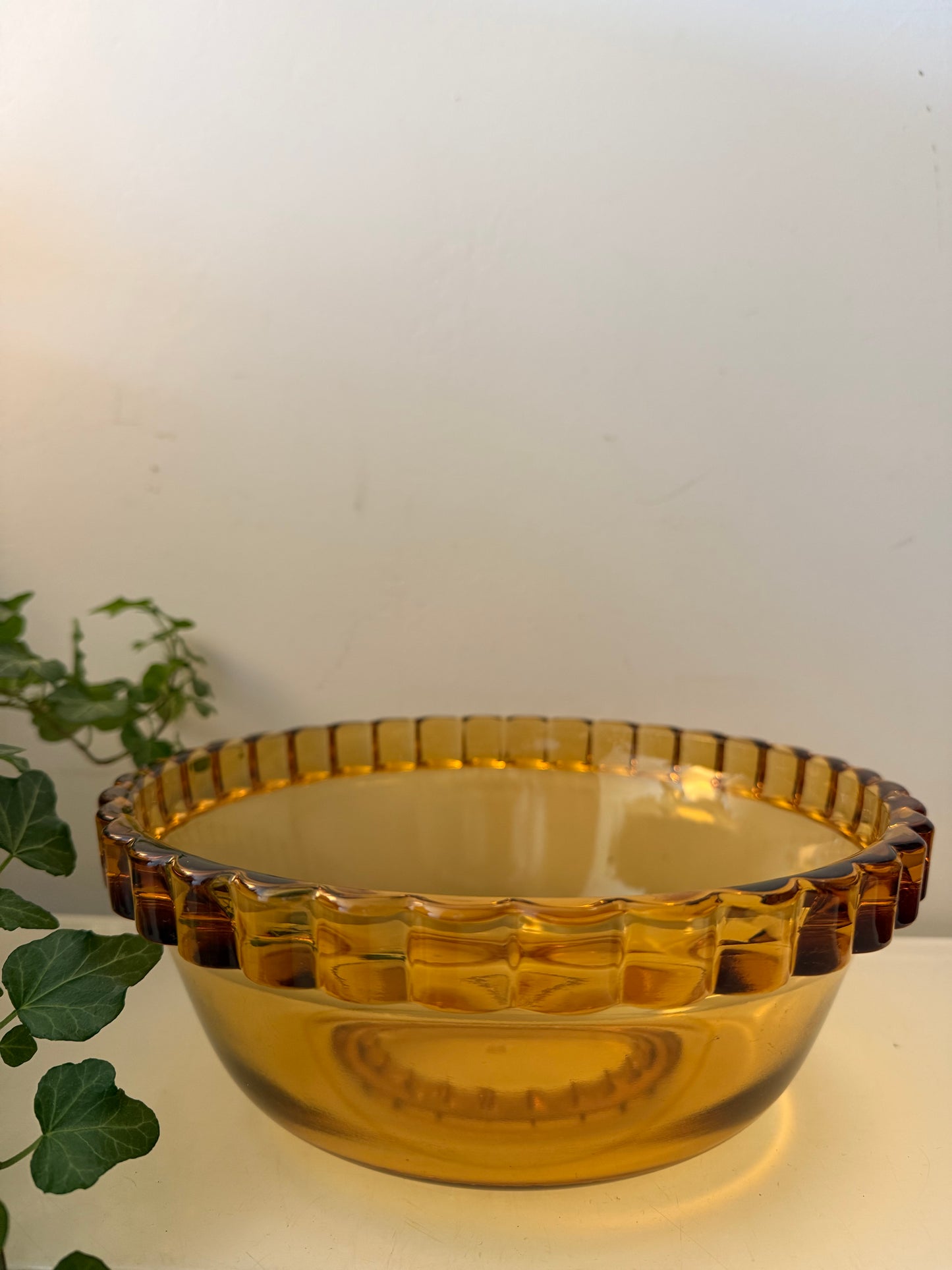 Persglazen schaal amber/gele kleur