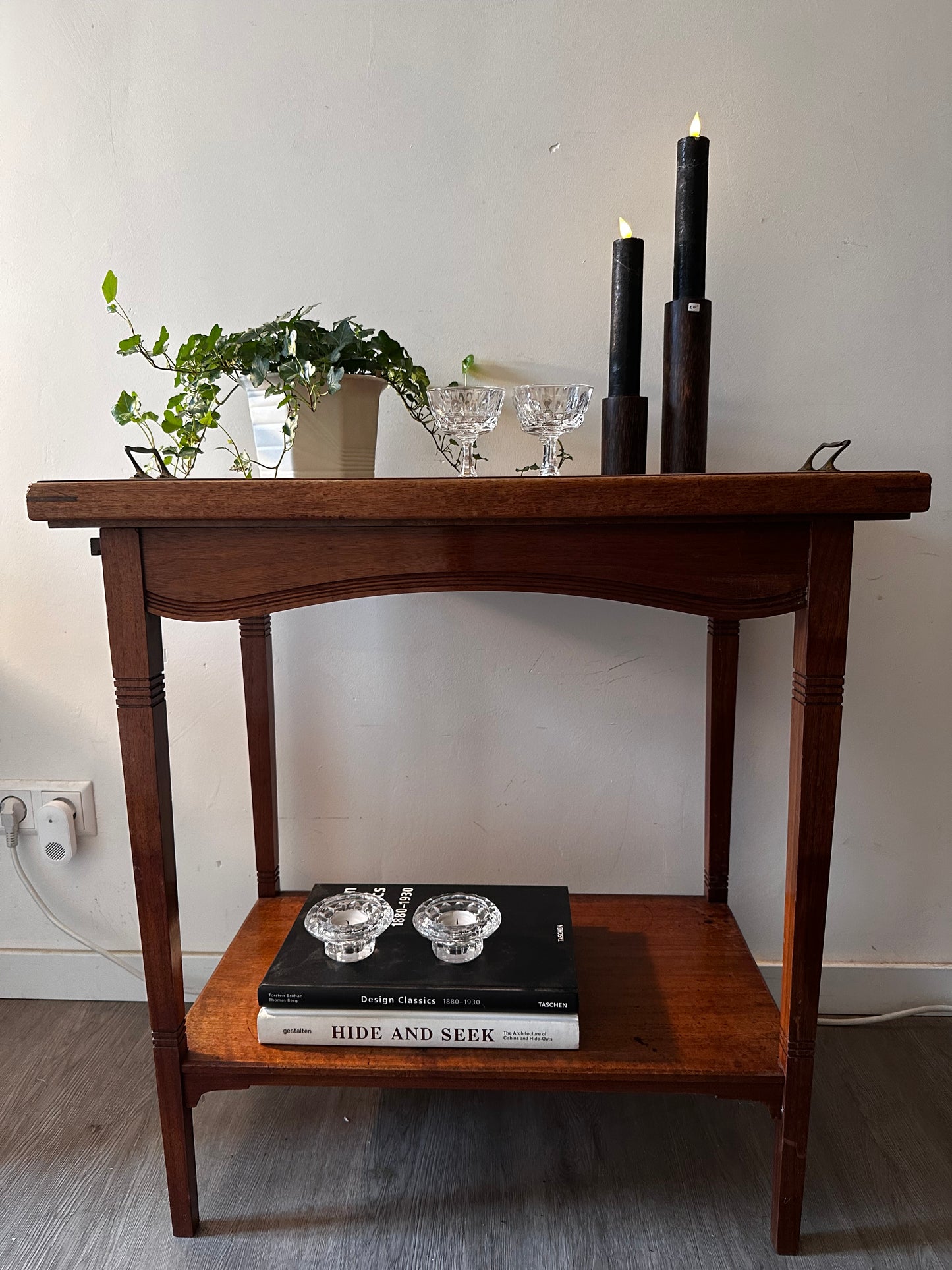 Vintage serveertafeltje