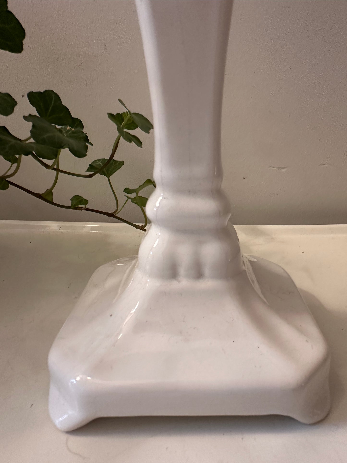 Kandelaar wit gemerkt Delfts Holland 1694