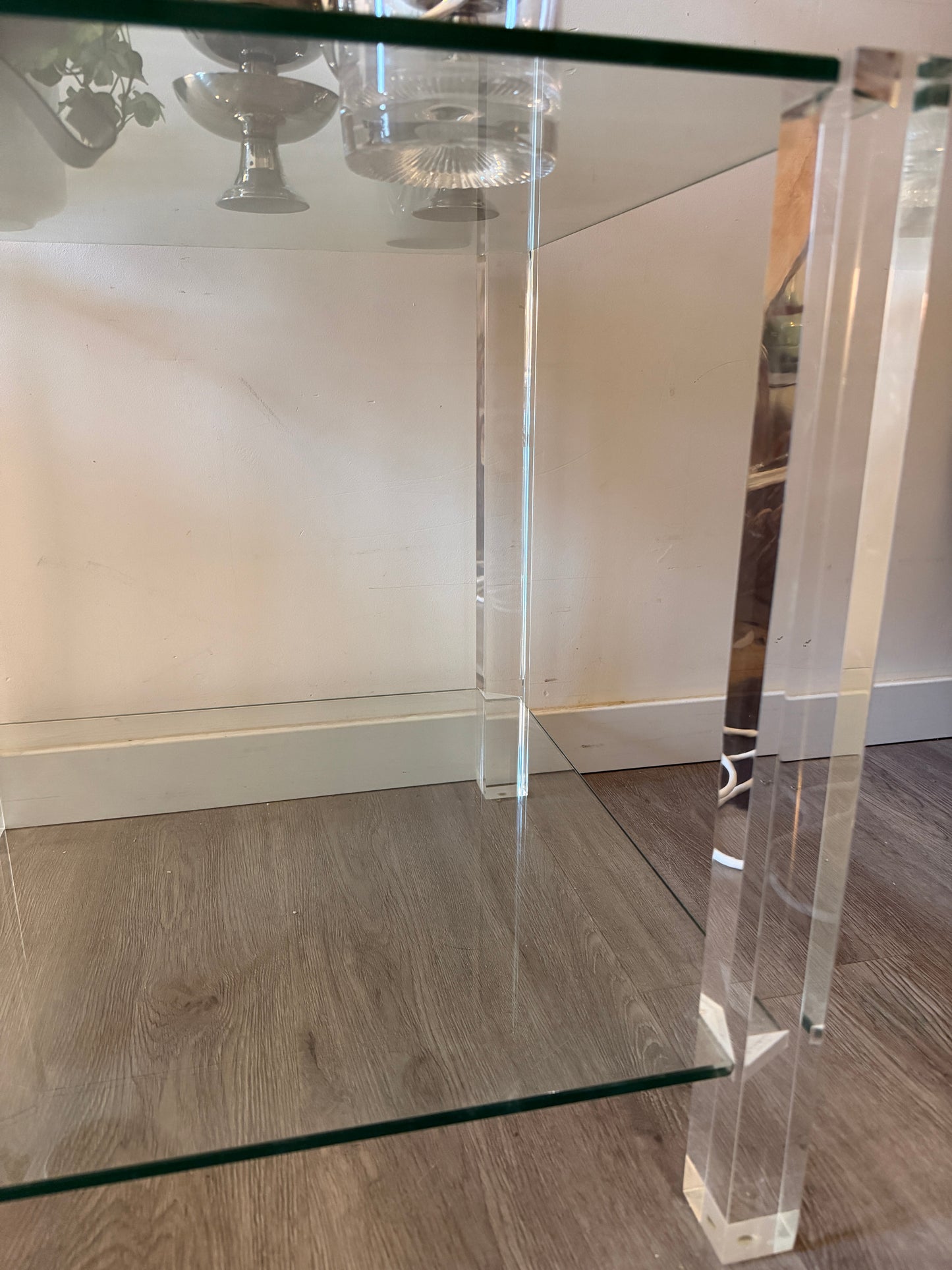 Lucite bijzettafel