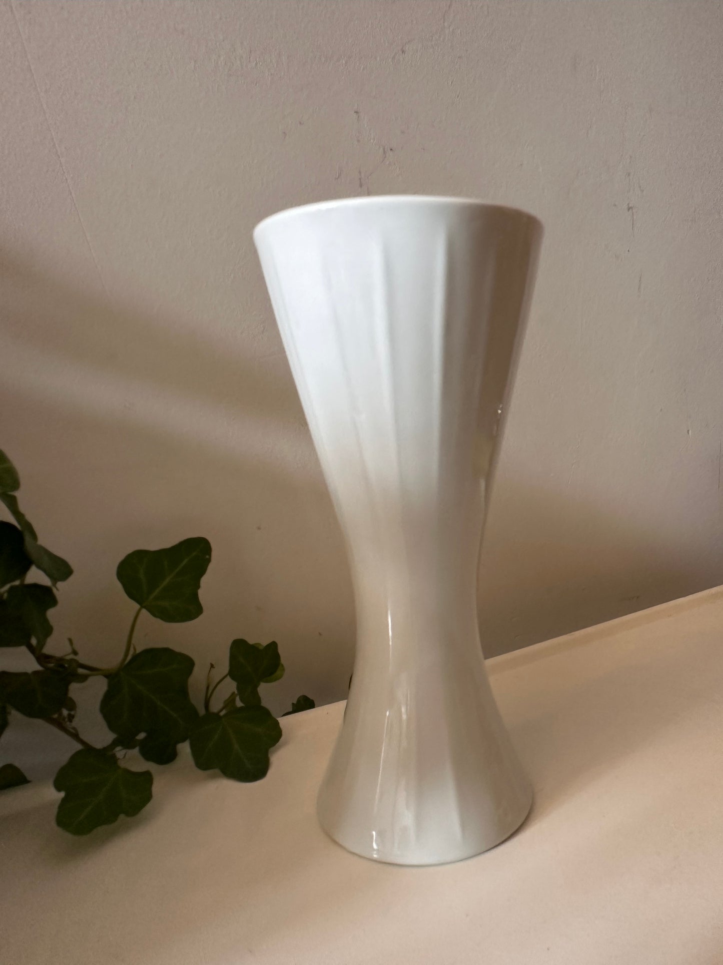 Wit porseleinen vaas Schumann