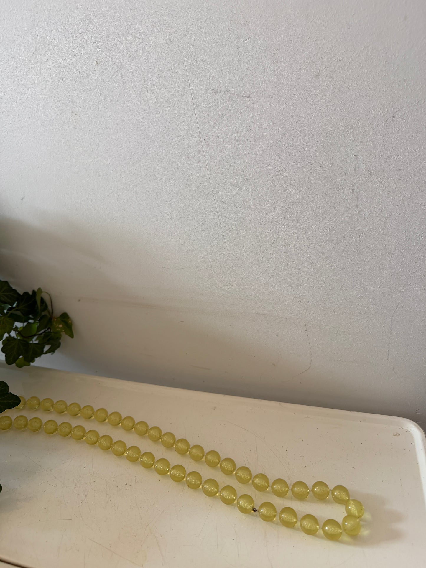 Vintage limoen kleurige kralenketting