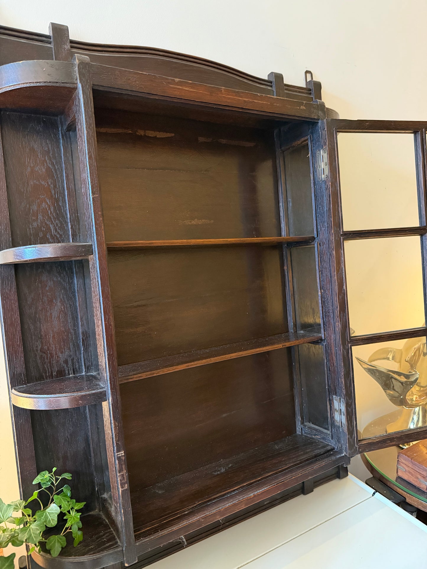 Wand vitrine kast vintage