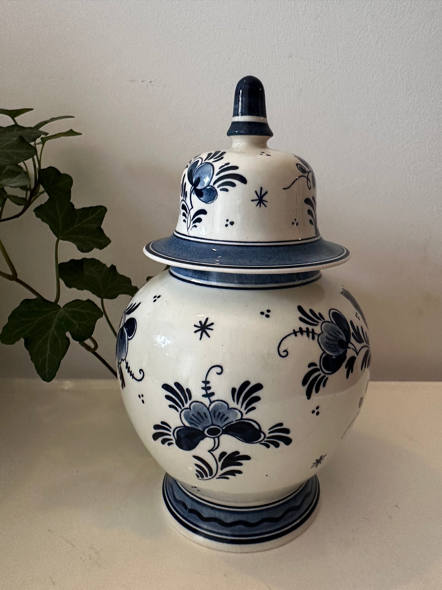 Goedewaagen dekselvaas delfts blauw vintage