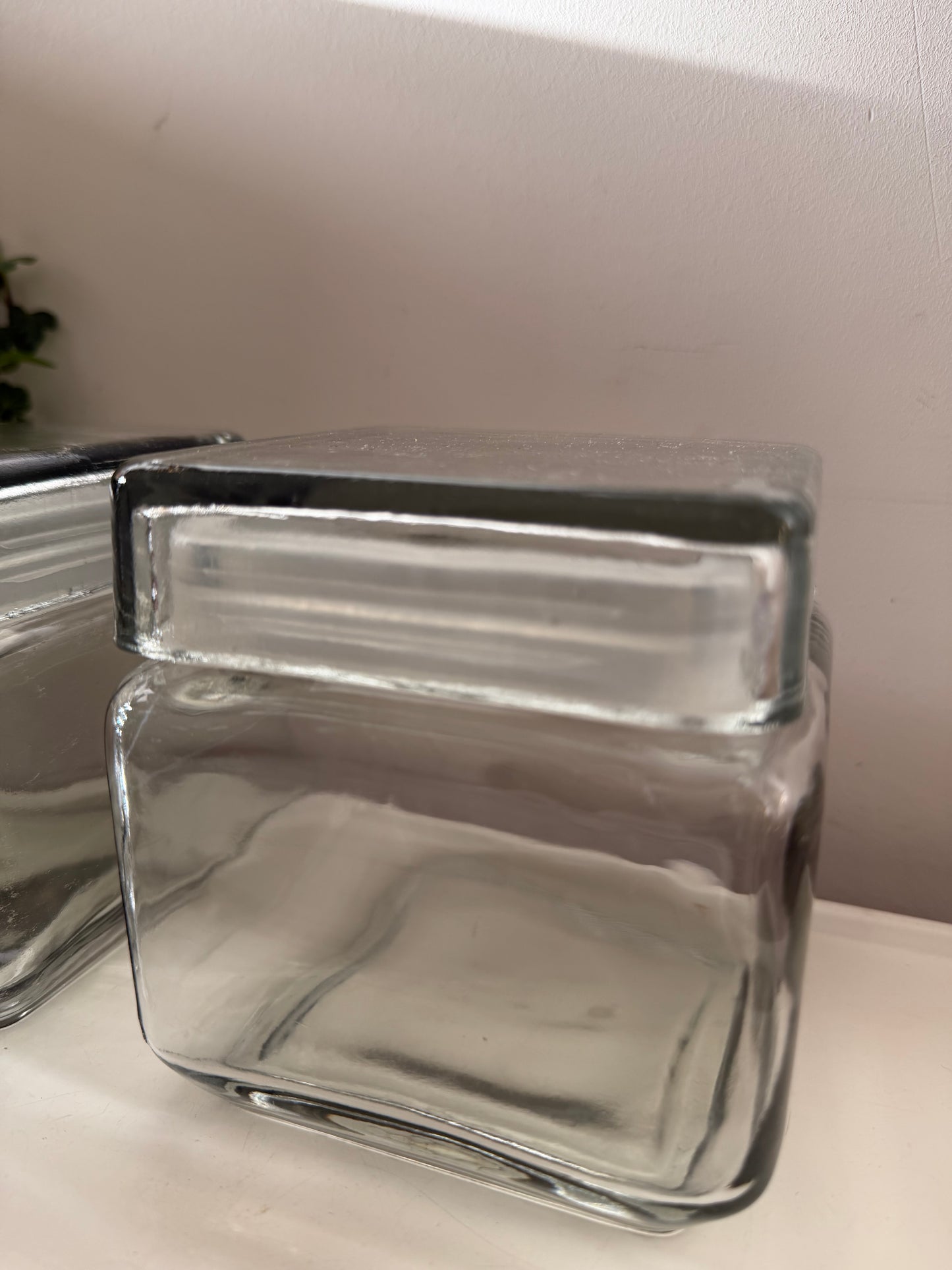 Set van 2 kubusvormige glazen voorraad potten