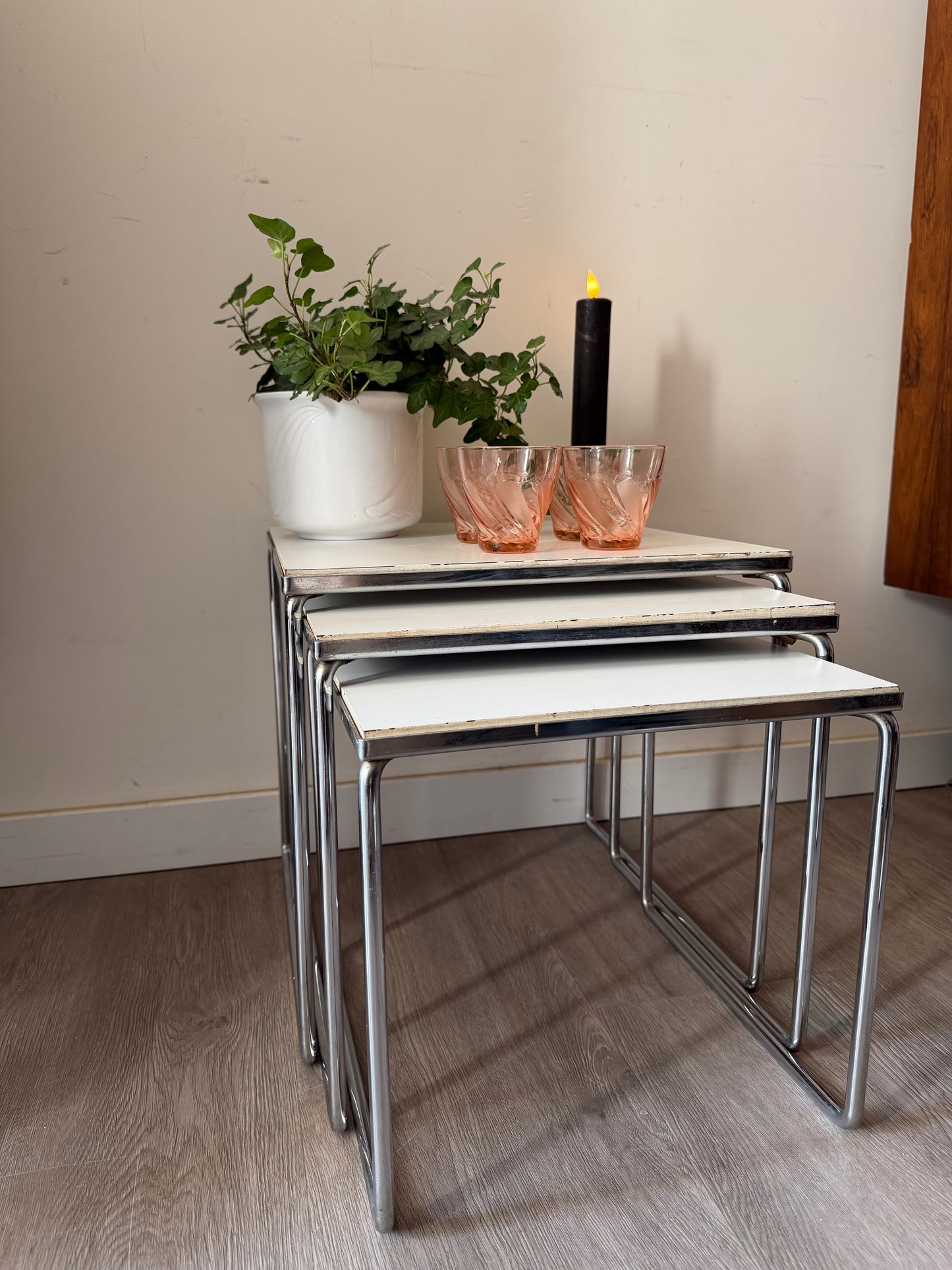 Mimi set Nestingtables chroom wit blad mid century