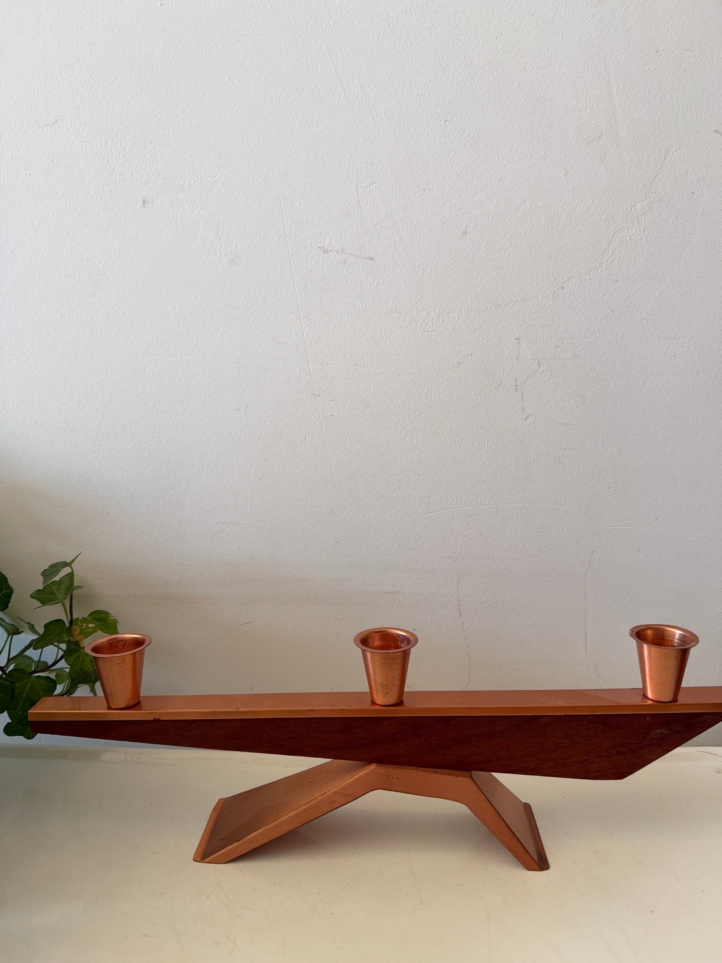 Mid Century teak houten kandelaar