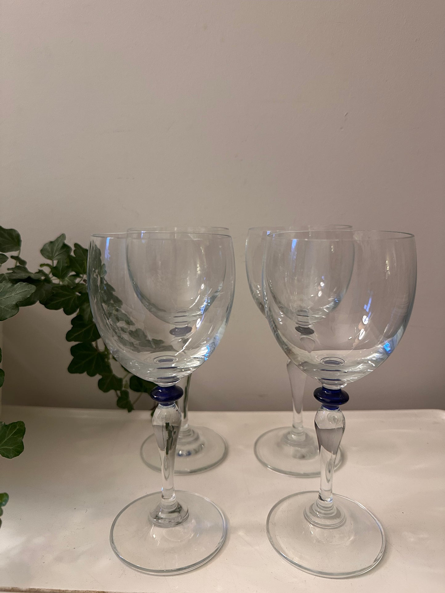 Set van 4 kristallen wijnglazen